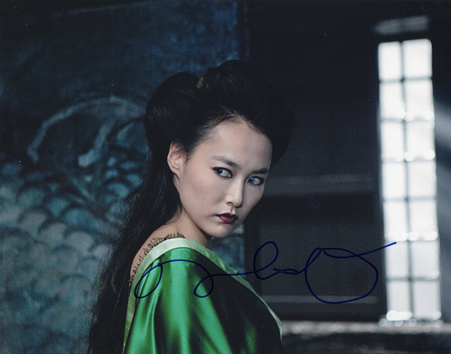 Rinko Kikuchi Pacific Rim Signed 8x10 Photo w/COA Babel #2