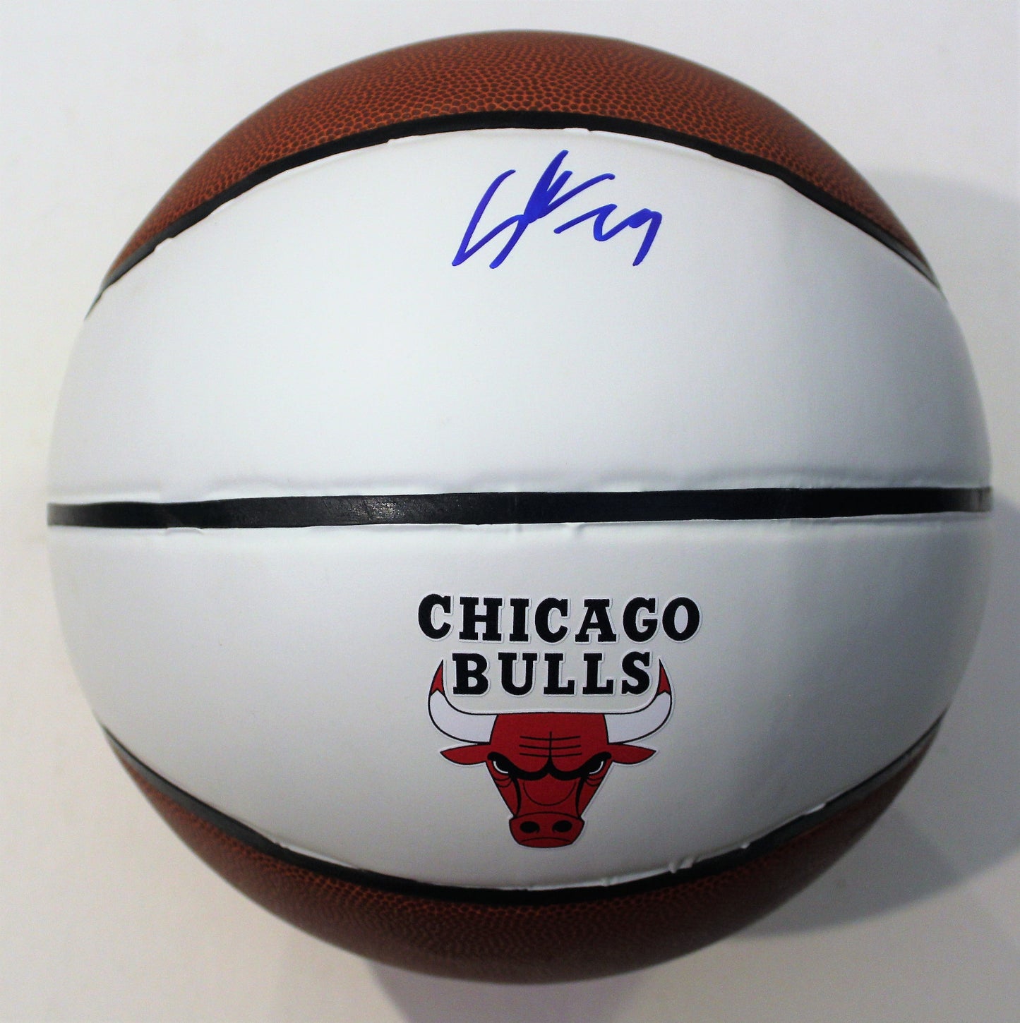 Lauri Markkanen Signed Chicago Bulls Logo Basketball w/COA 2017-18 Arizona #3