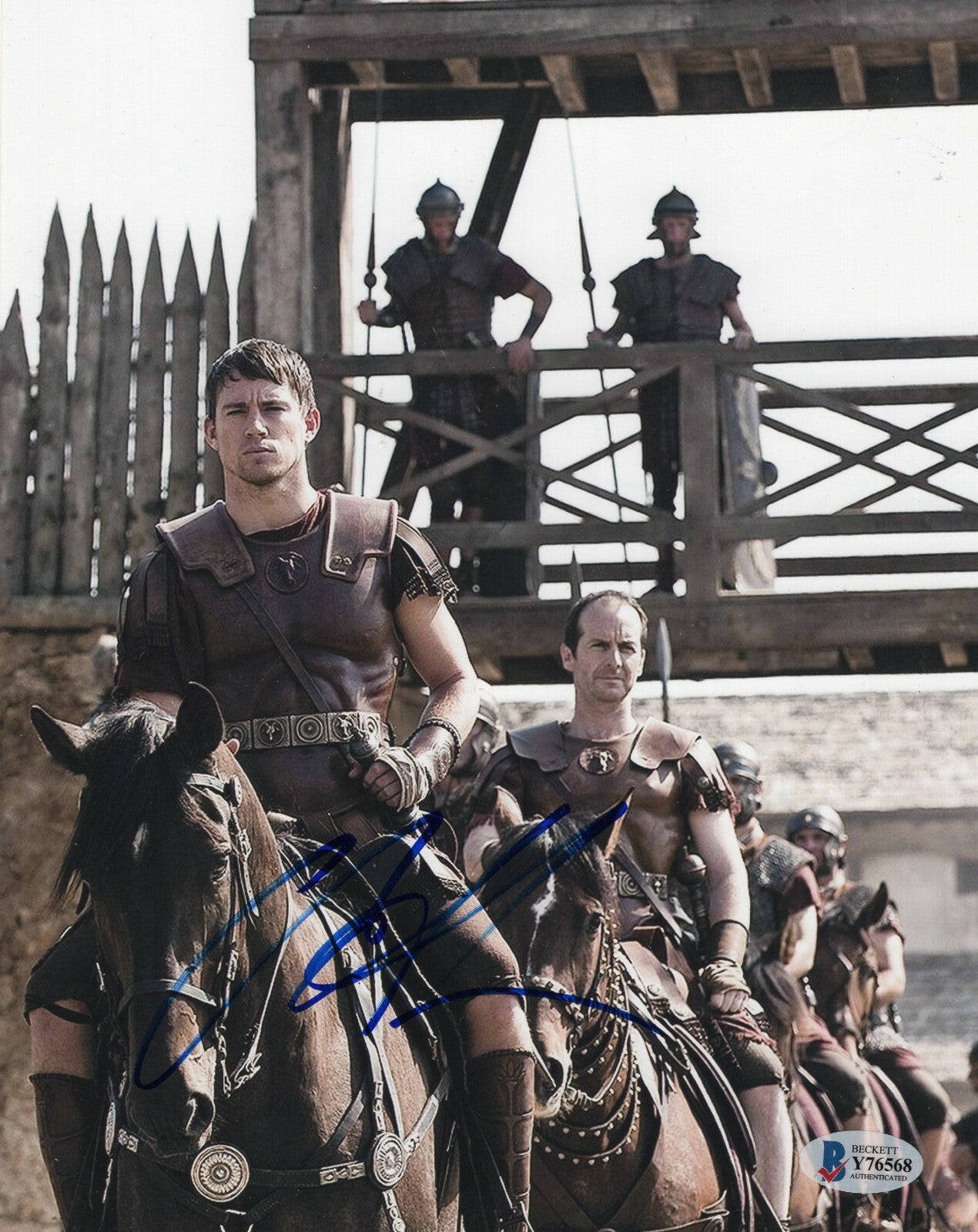 Channing Tatum The Eagle Marcus Flavius Signed 8x10 Photo w/Beckett COA Y76568