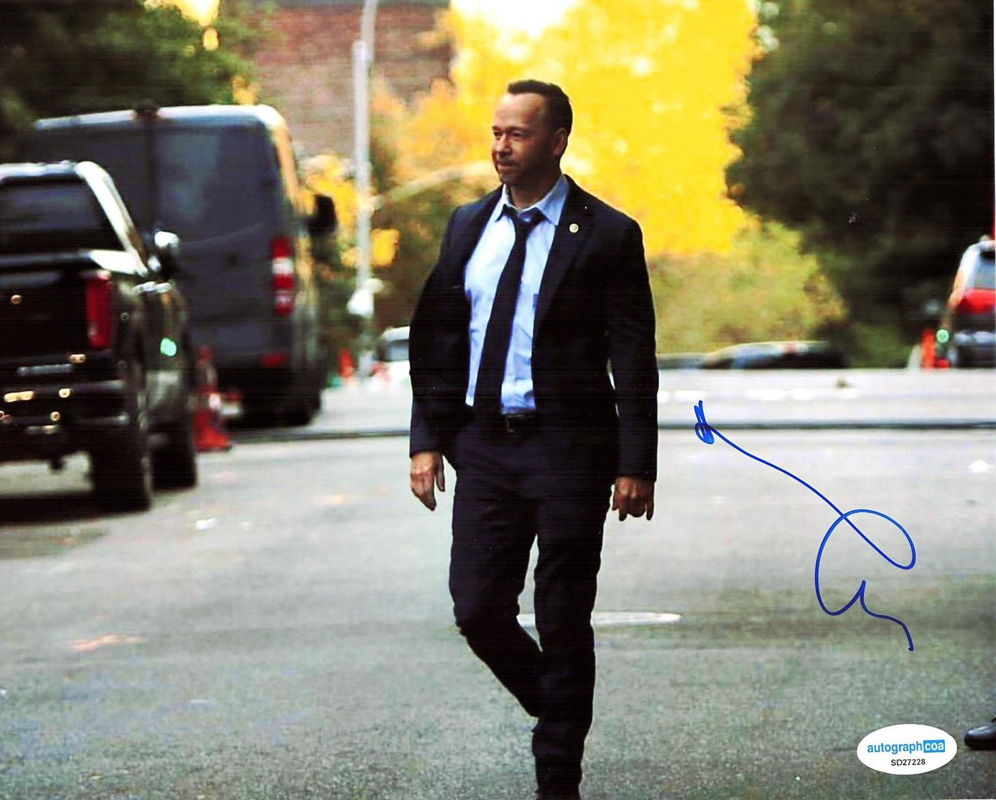 Donnie Wahlberg Signed Blue Bloods Danny Reagan 8x10 Photo w/ACOA SD27228