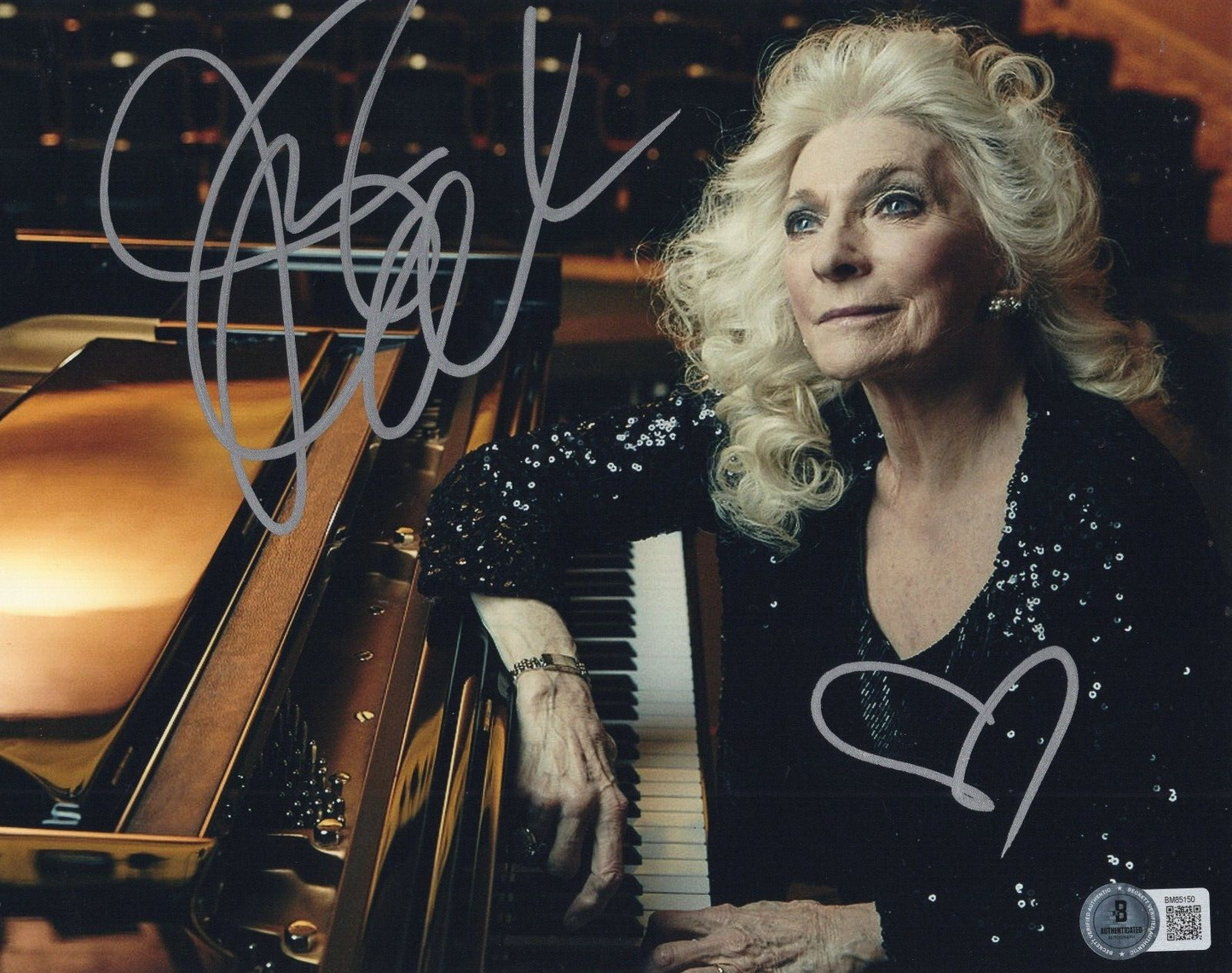Judy Collins Music Academy Award Grammy Signed 8x10 Photo w/Beckett COA BM85150