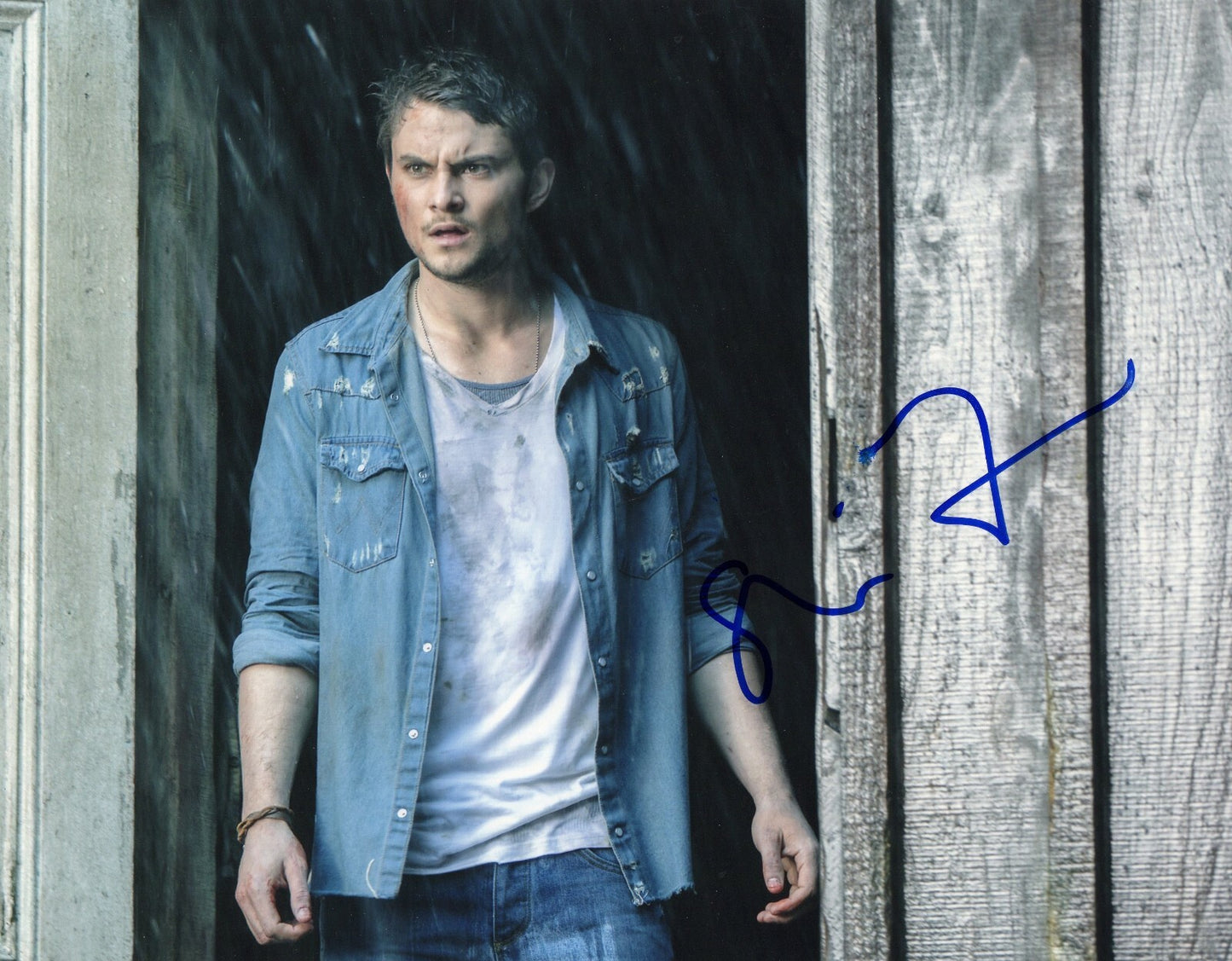 Shiloh Fernandez Signed 8x10 Photo w/COA Evil Dead Red Riding Hood #1