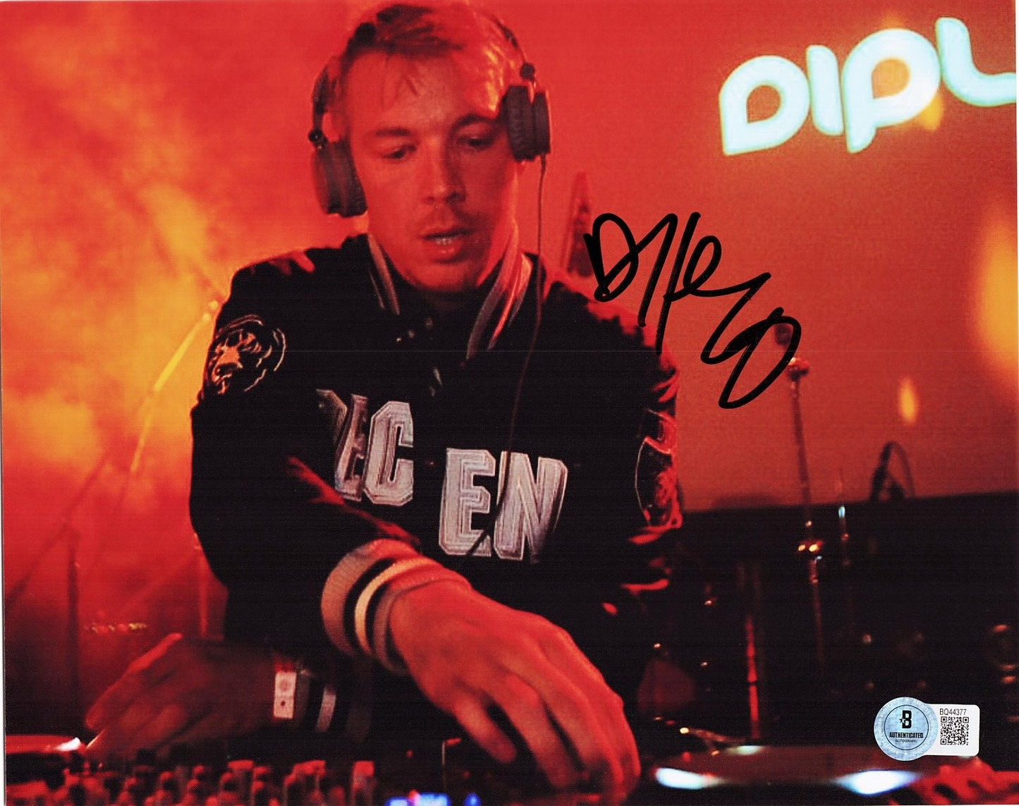 Diplo Signed Music DJ Electronic Dance EDM 8x10 Photo w/Beckett COA BQ44377