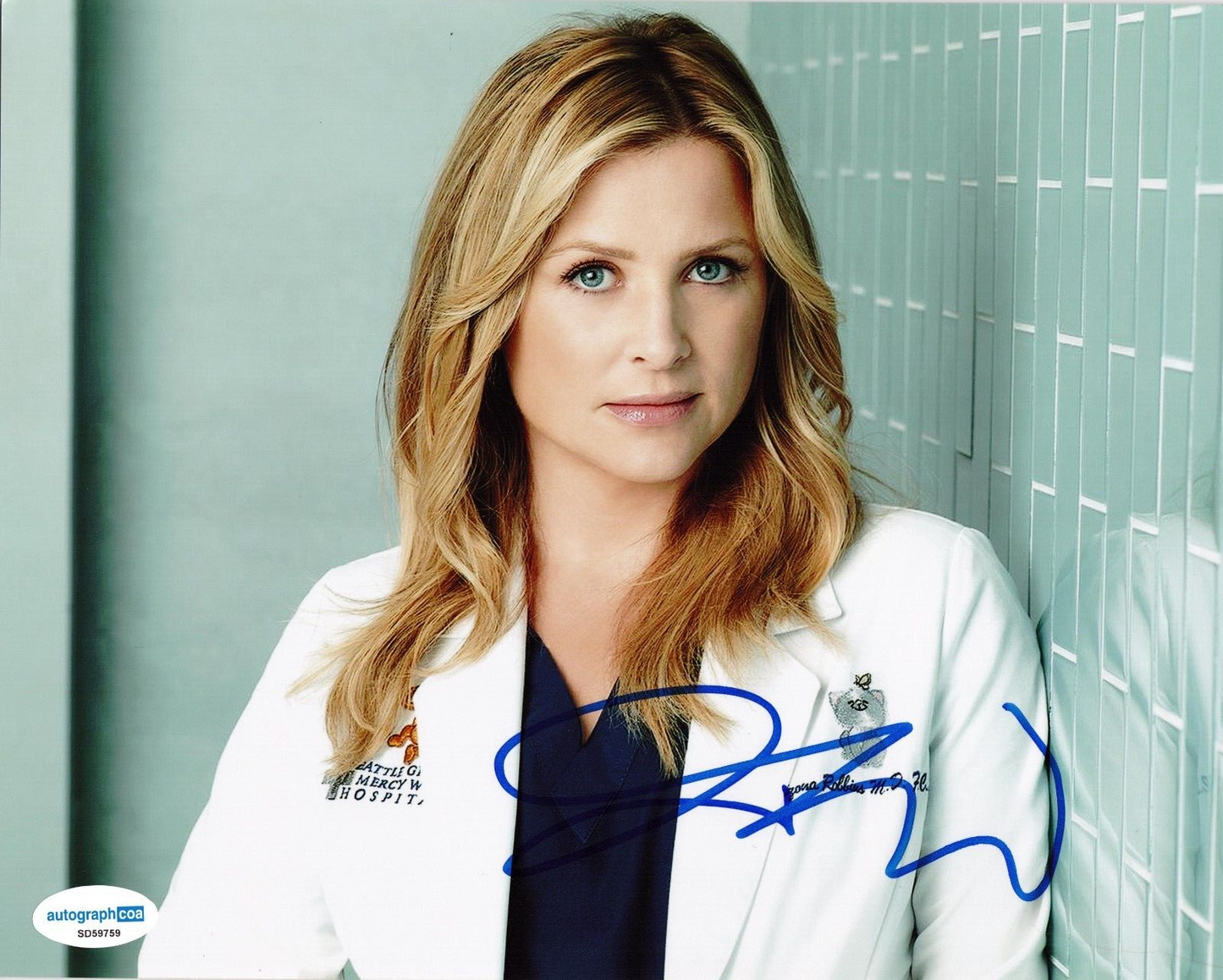 Jessica Capshaw Grey's Anatomy Dr. Robbins Signed 8x10 Photo w/ACOA SD59759