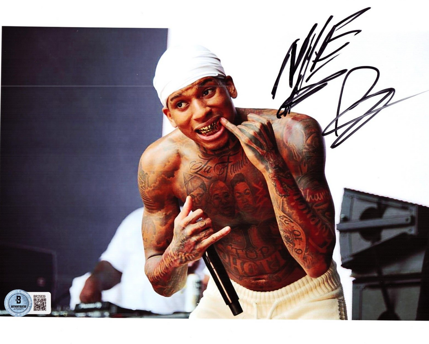 NLE Choppa Memphis No Love Entertainment Signed 8x10 Photo w/Beckett COA BR25839