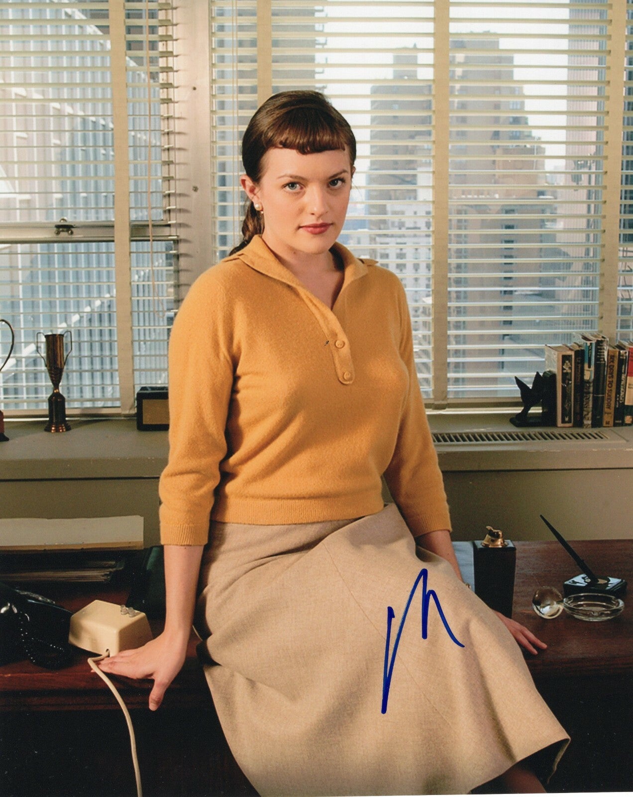Elisabeth Moss Signed 8x10 Photo w/COA Madmen The Handmaids's Tale