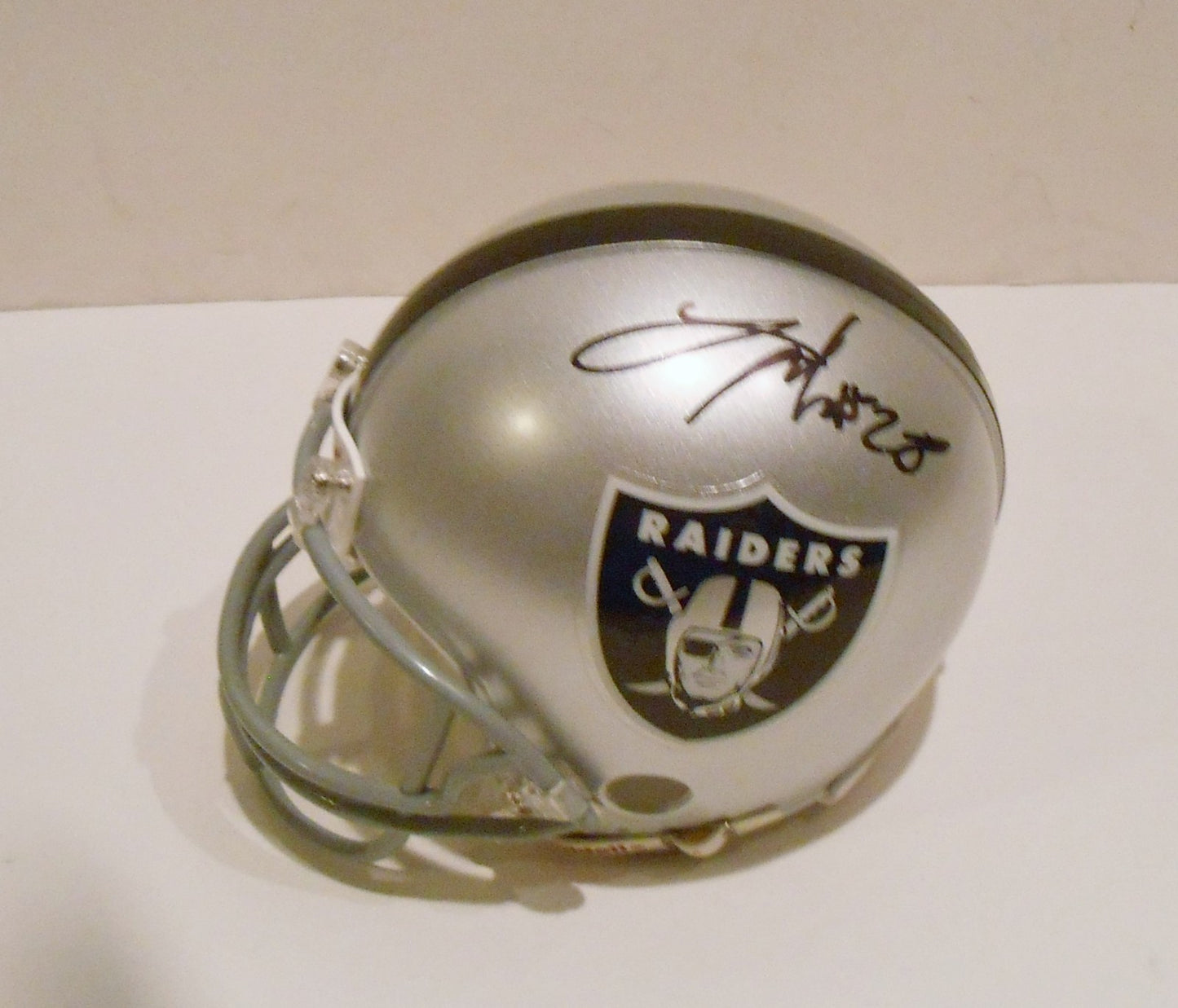 Latavius Murray Signed Oakland Raiders Mini Football Helmet w/COA