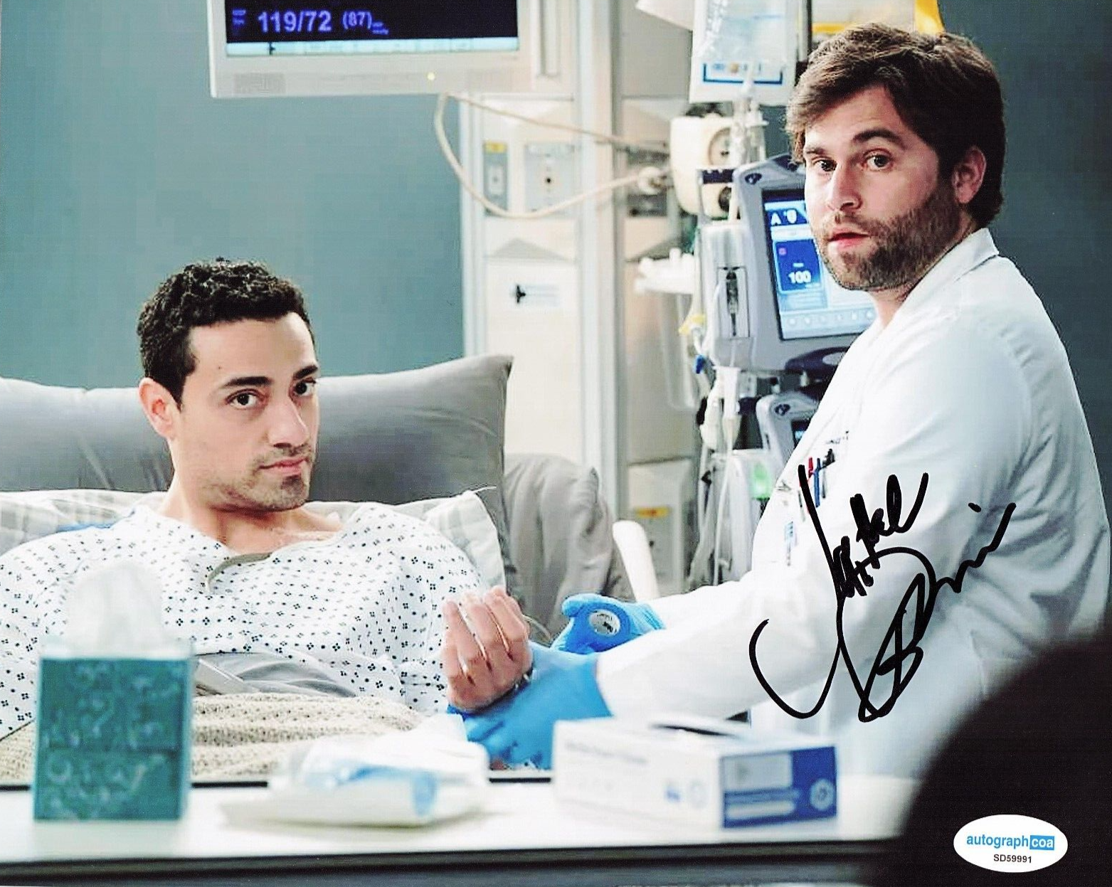 Jake Borelli Grey's Anatomy Dr. Levi Schmitt Signed 8x10 Photo w/ACOA SD59991