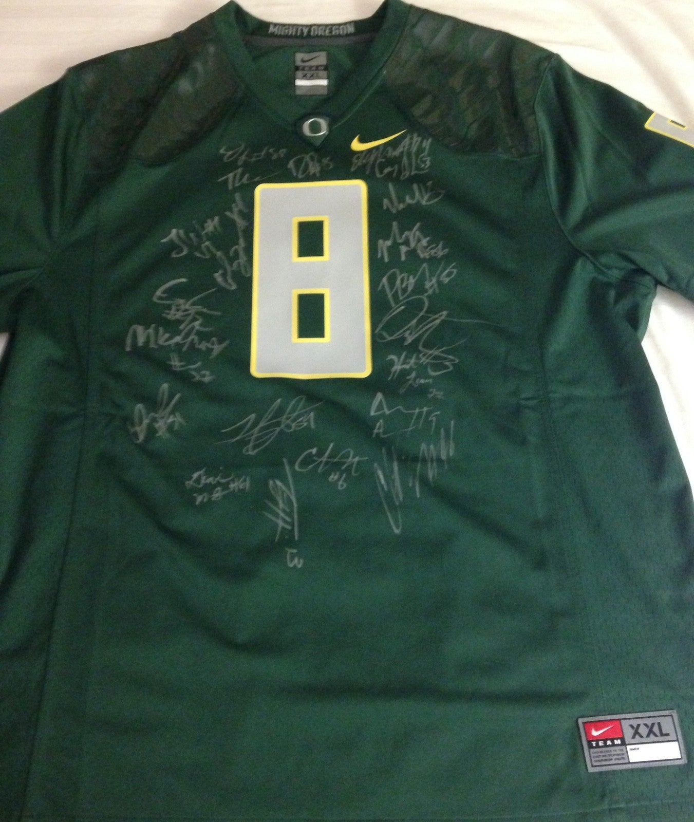 2014 Oregon Ducks Team Signed Football Jersey w/COA National Championship #1