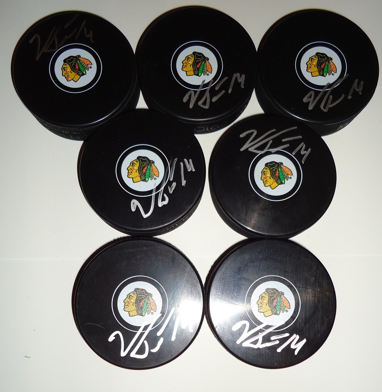 Viktor Tikhonov signed 15-16 Chicago Blackhawks souvenir logo hockey puck w/coa