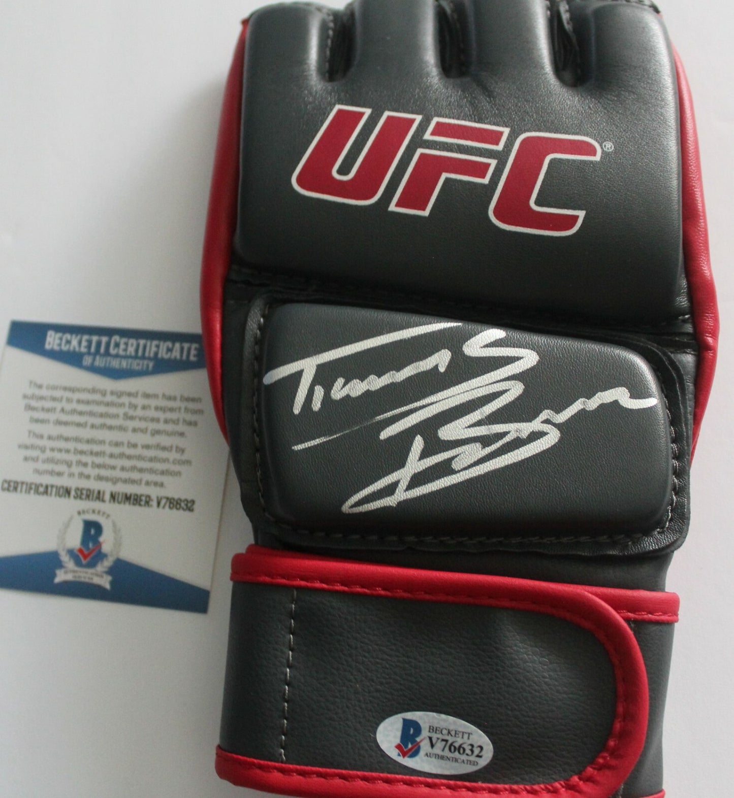 Travis Browne Signed UFC Training Glove w/Beckett COA MMA Champion V76632
