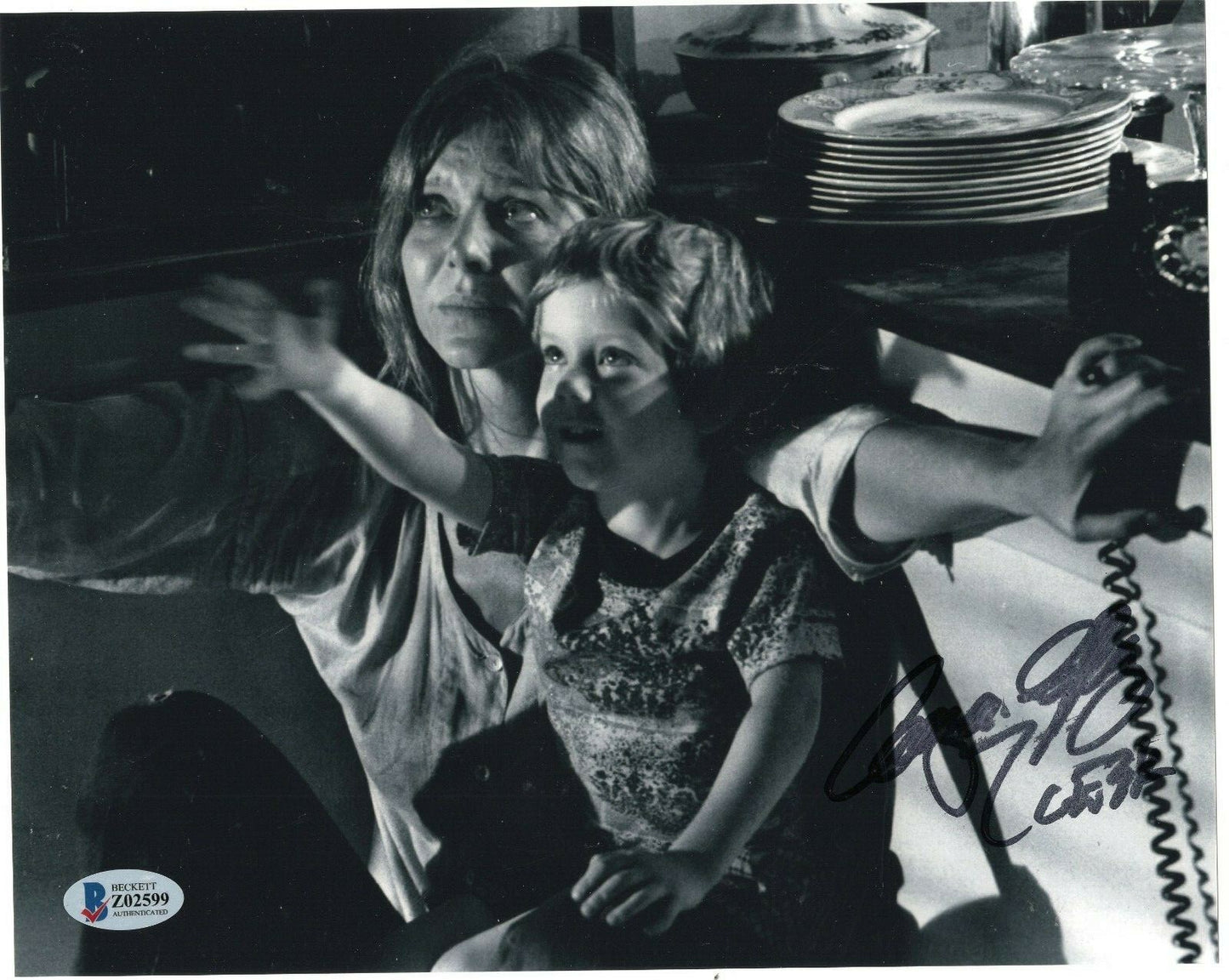 Cary Guffey Signed Close Encounters Third Kind 8x10 Photo w/Beckett COA Z02599