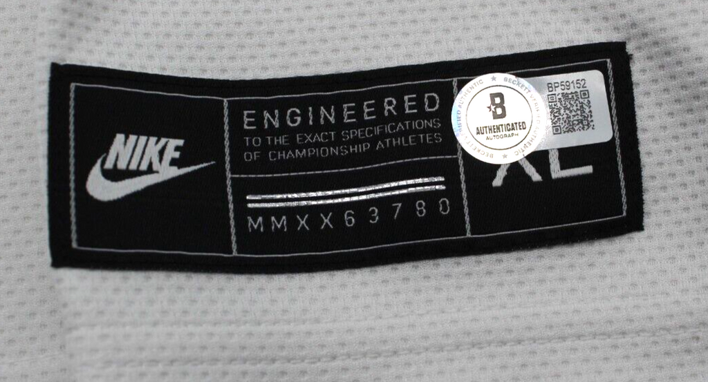 Tom Izzo Signed Michigan State Spartans Basketball Jersey w/Beckett COA BP59152