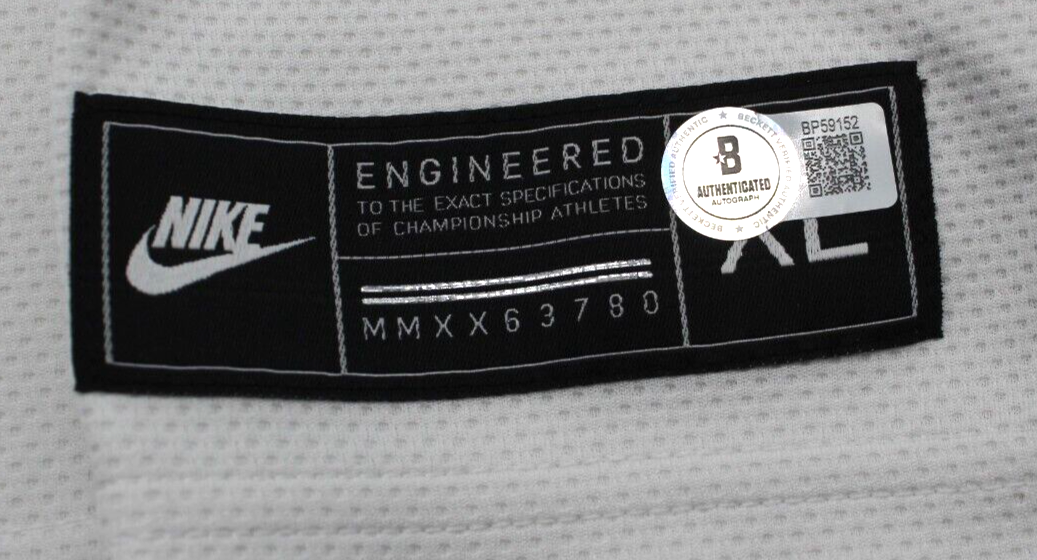 Tom Izzo Signed Michigan State Spartans Basketball Jersey w/Beckett COA BP59152
