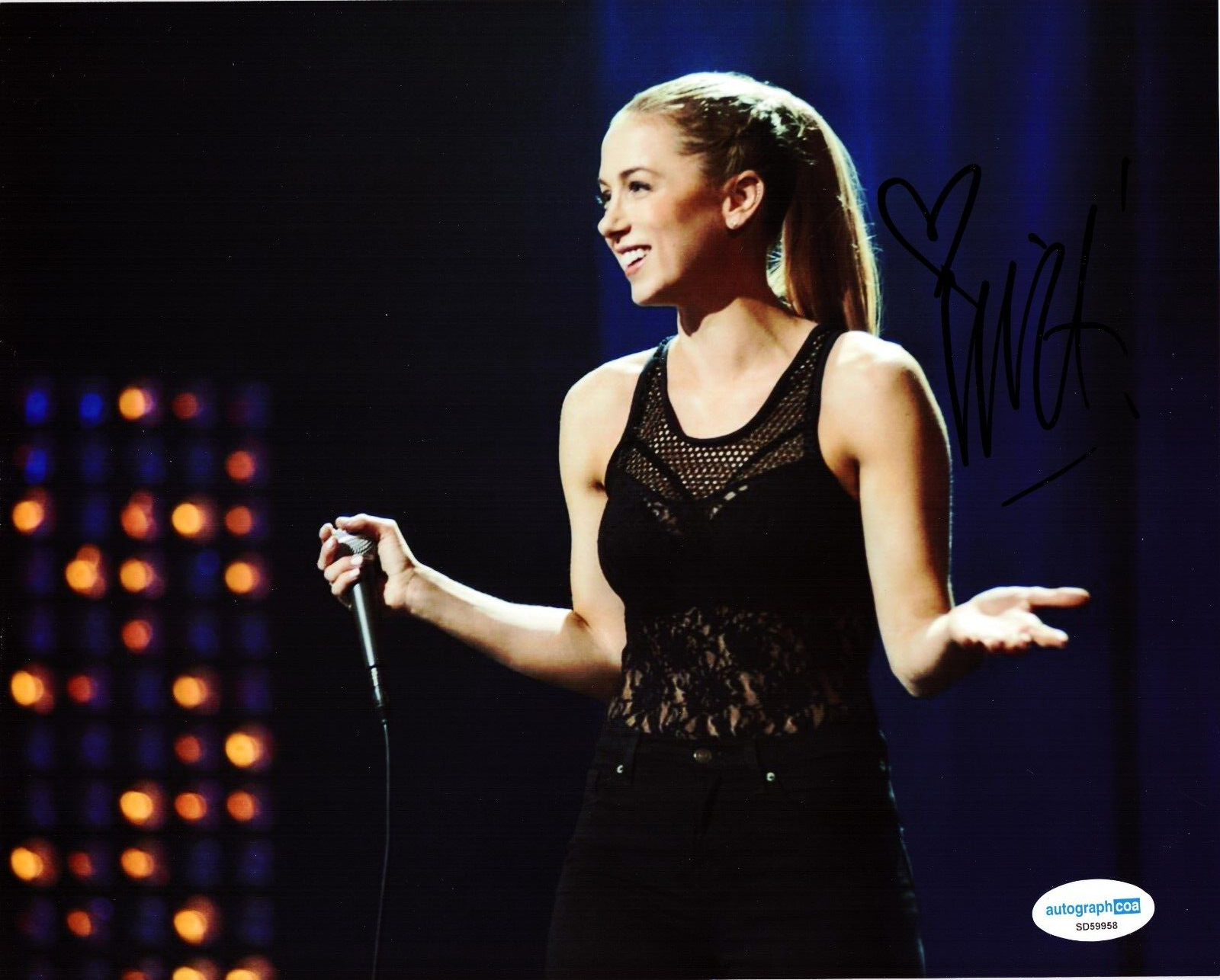 Iliza Shlesinger Last Comic Standing Signed 8x10 Photo w/ACOA SD59958