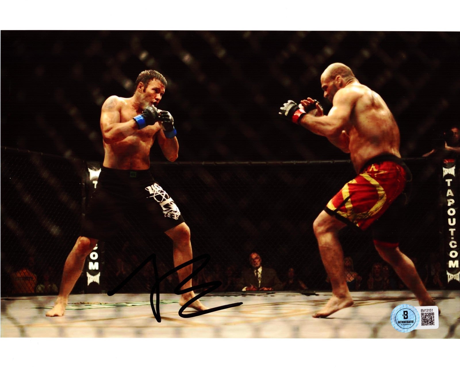 Joel Edgerton Signed Warrior Brendan Conlon 8x10 Photo w/Beckett BAS COA BV13151
