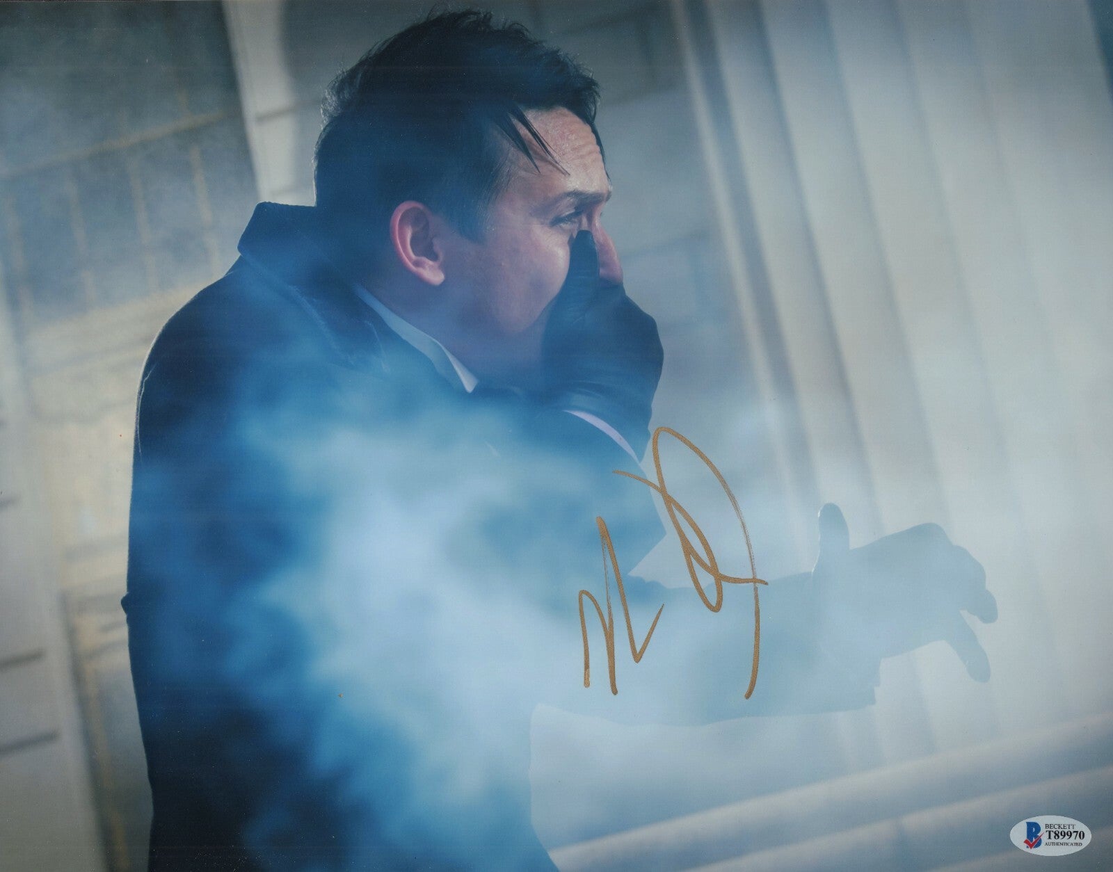 Robin Lord Taylor Signed Gotham Penguin 11x14 Photo w/Beckett COA T89970