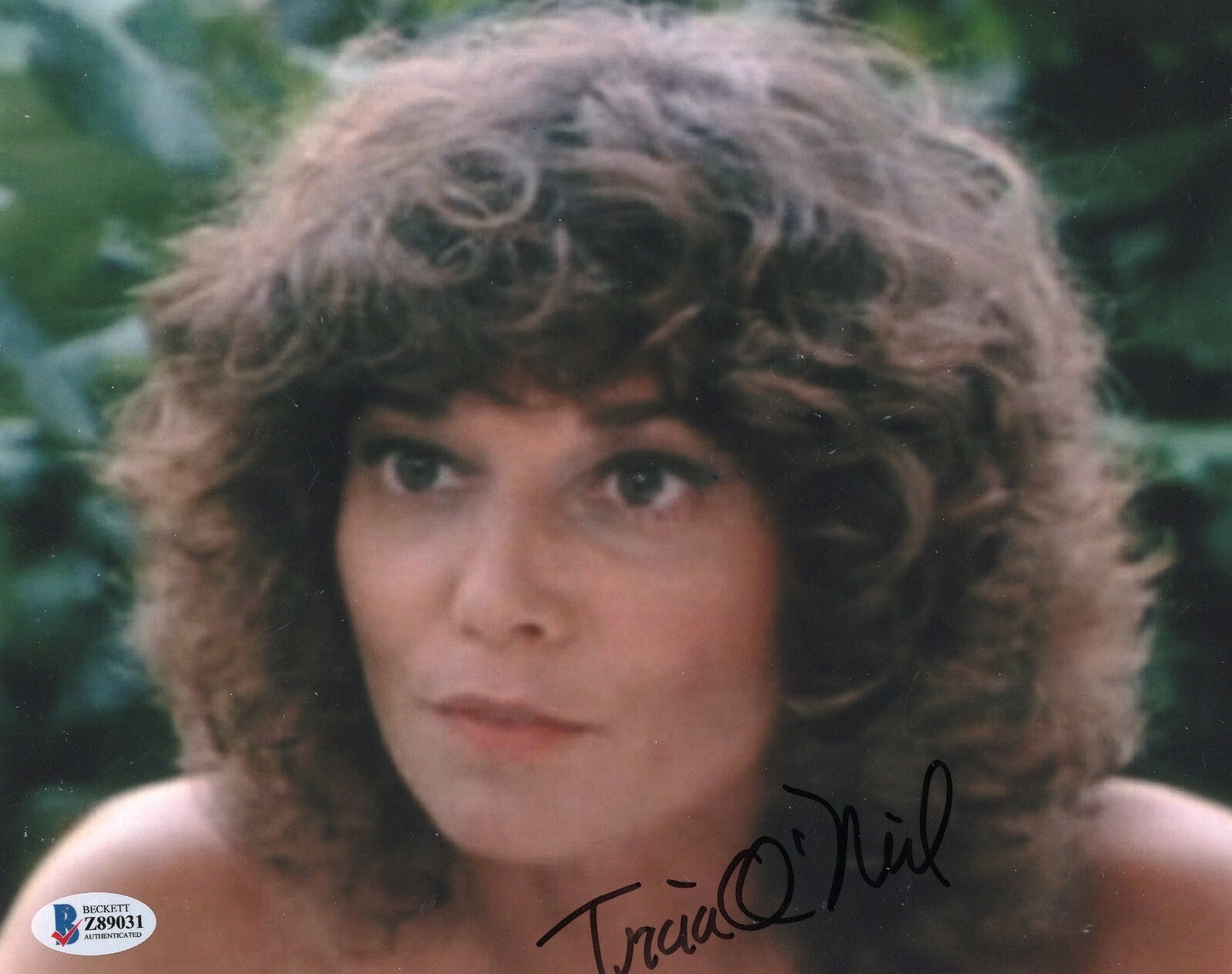 Tricia O'Neil Signed Star Trek Capt. Garrett 8x10 Photo w/Beckett COA Z89031