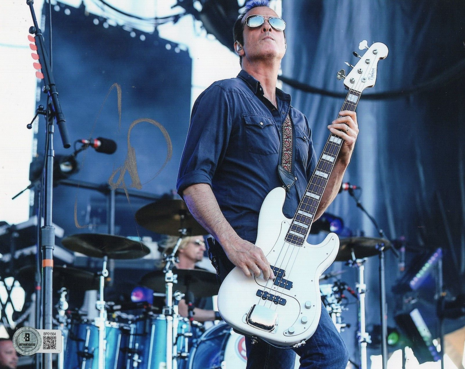 Robert DeLeo Stone Temple Pilots STP Signed 8x10 Photo w/Beckett COA BP01564