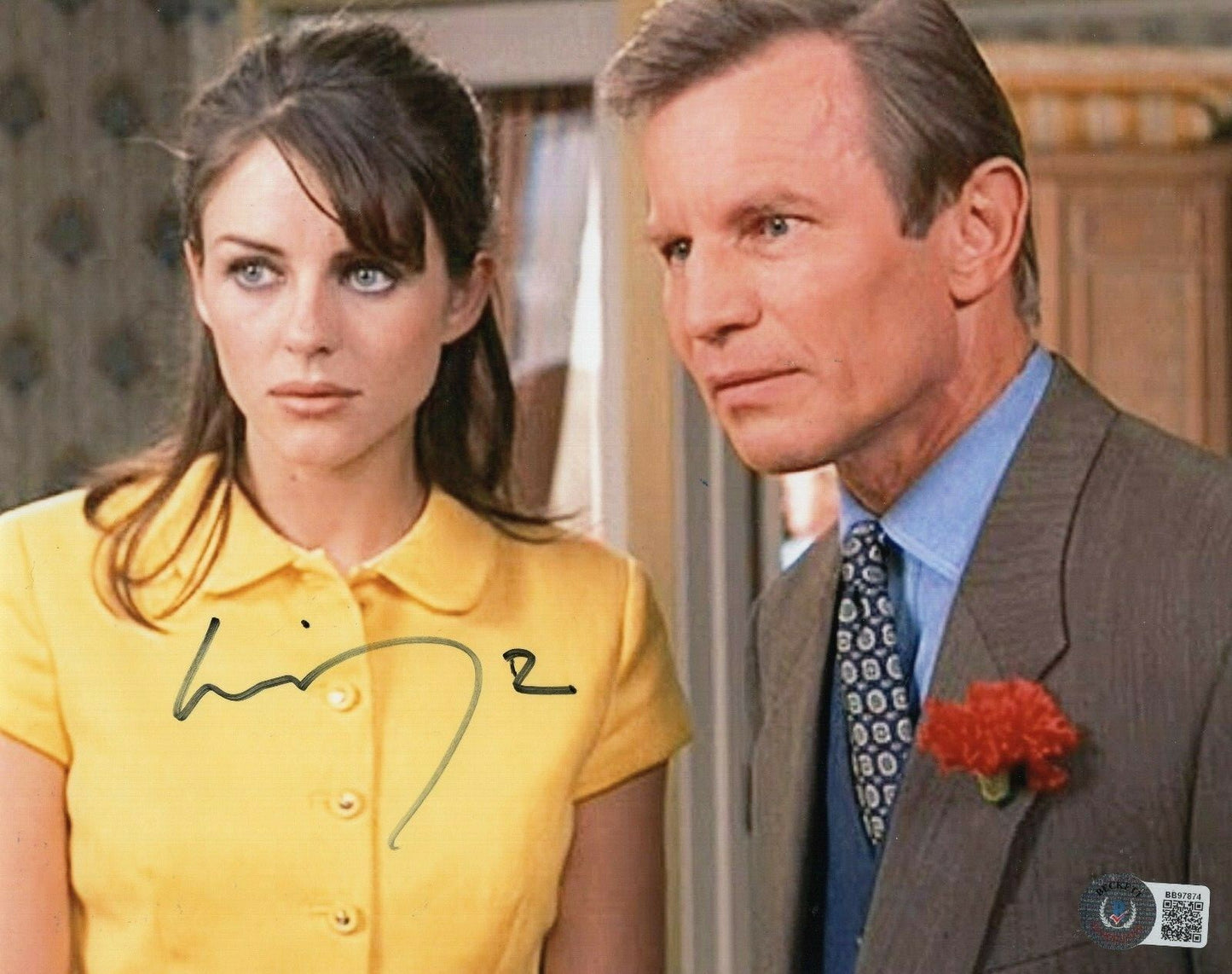Michael York Signed Austin Powers 8x10 Photo w/Beckett COA BB97874