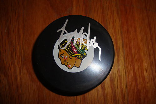 Bill Hay Signed Puck W/COA Chicago Blackhawks HOF ROY A