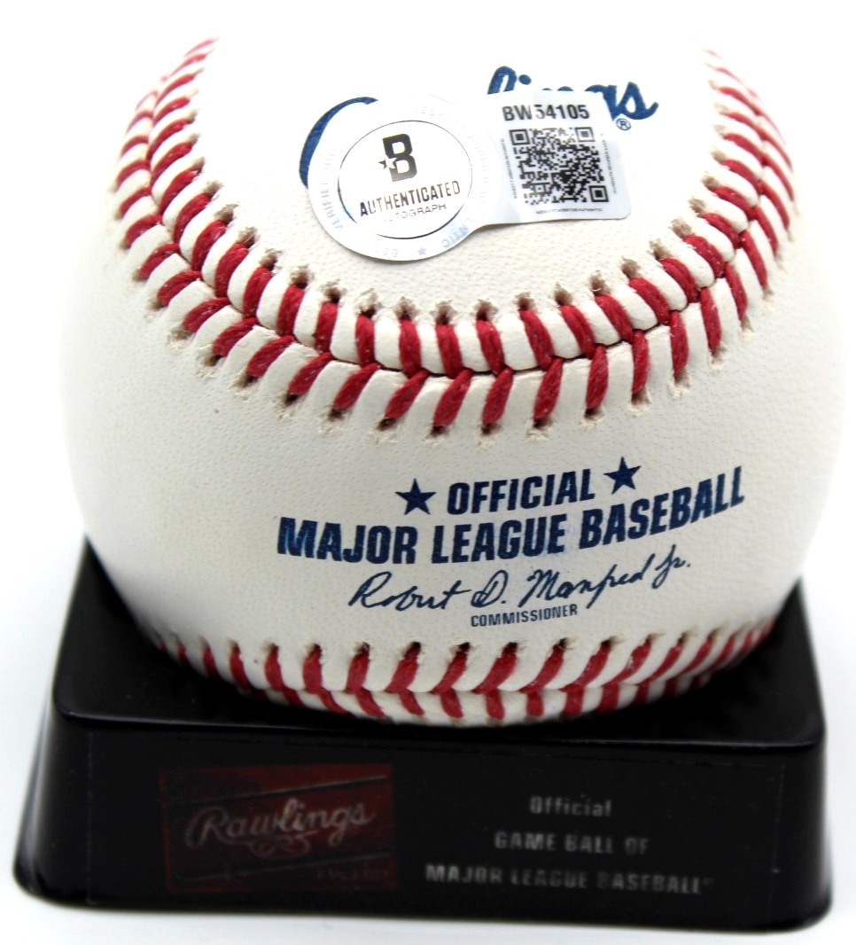 Rick Pitino Signed Major League Baseball Louisville St. Johns w/Beckett BW54105