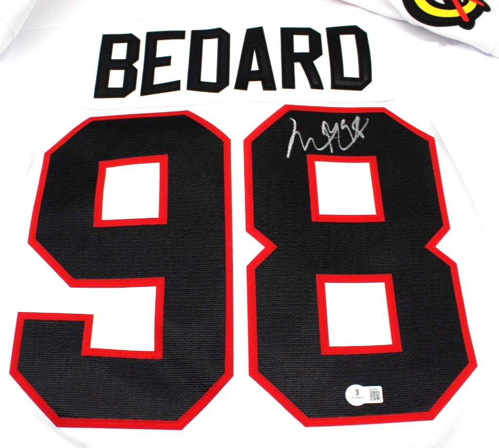 Connor Bedard Signed Chicago Blackhawks Hockey Jersey w/Beckett COA AE37095