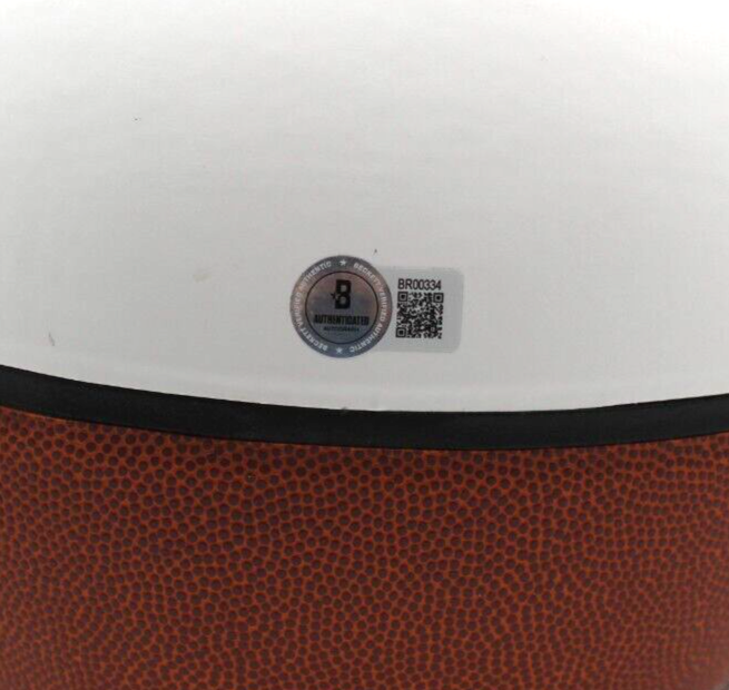 Maurice Cheeks Philadelphia 76ers Logo Basketball W/Beckett COA BR00334
