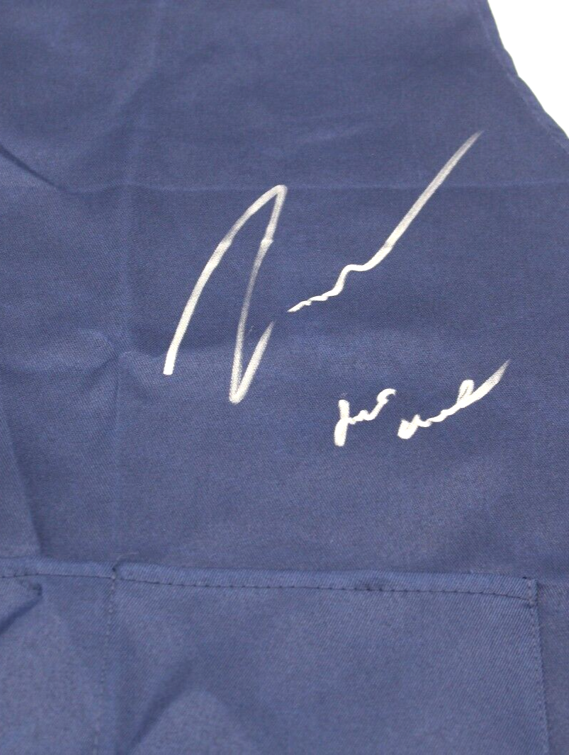 Jeremy Allen White The Bear Signed Chef Apron Carmy w/Beckett COA BM50309