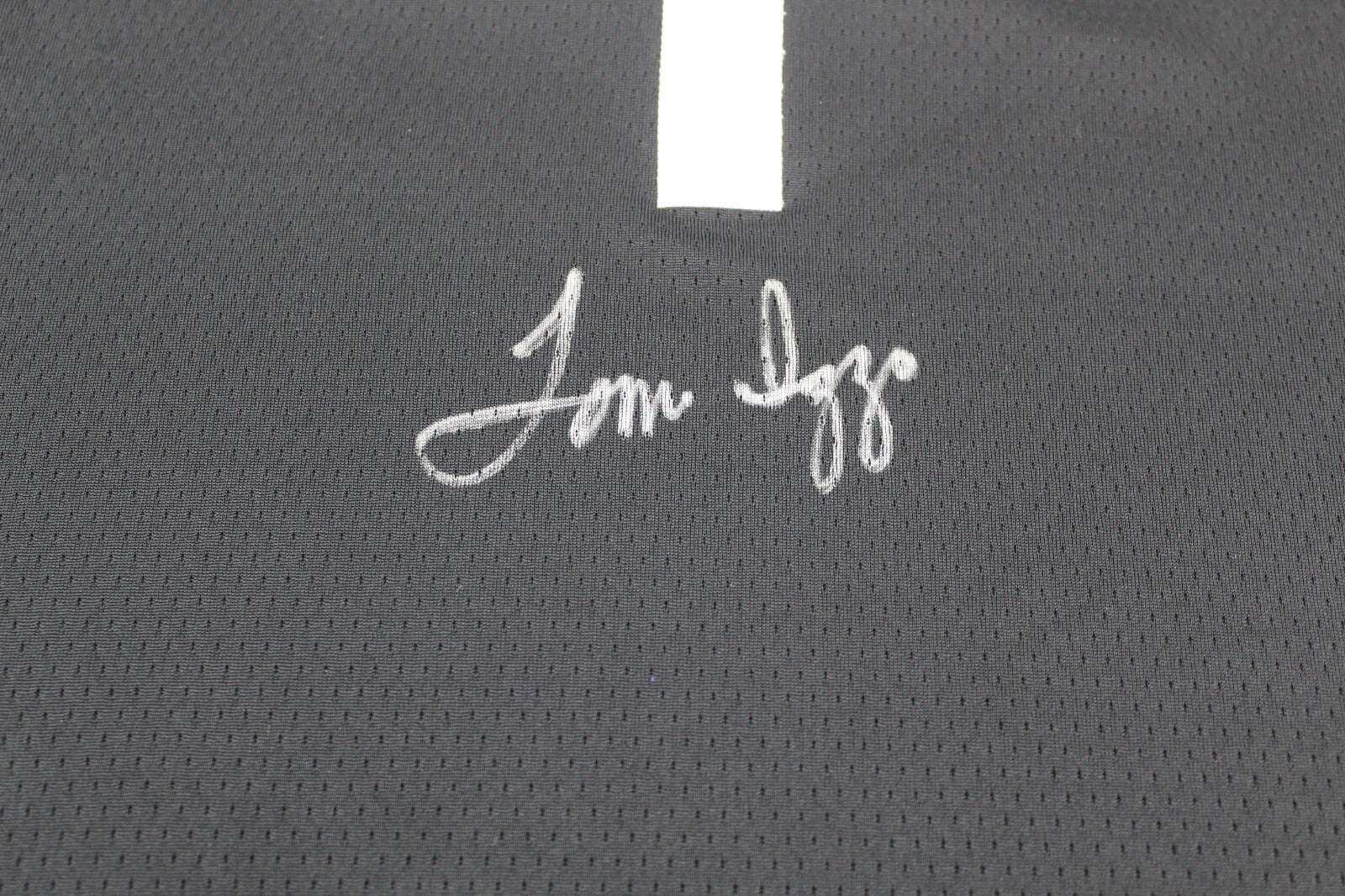 Tom Izzo Signed Michigan State Spartans Basketball Jersey w/Beckett COA BP89955