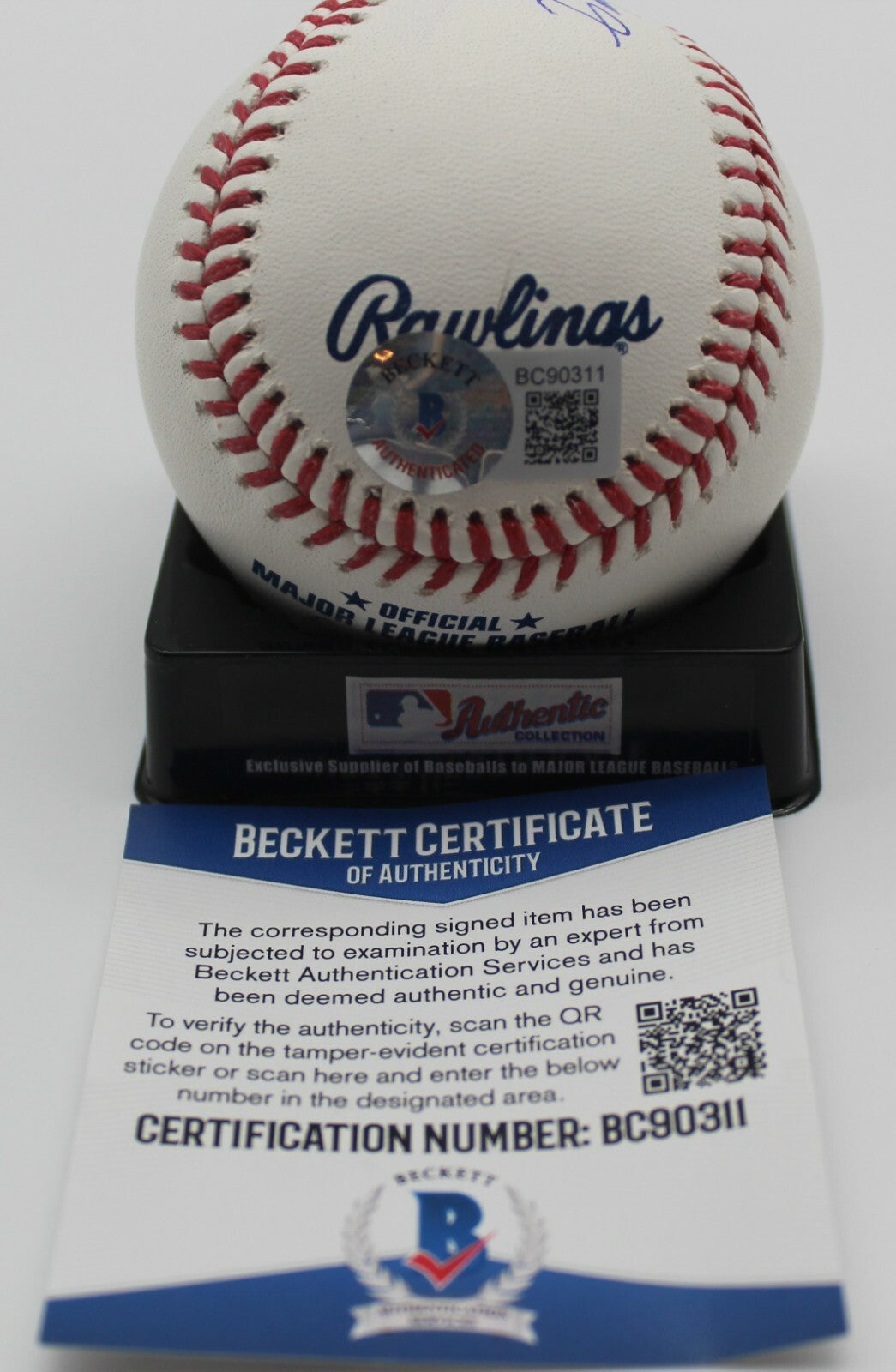 Cristian Hernandez Signed Official MLB Baseball w/Beckett COA BC90311 Cubs