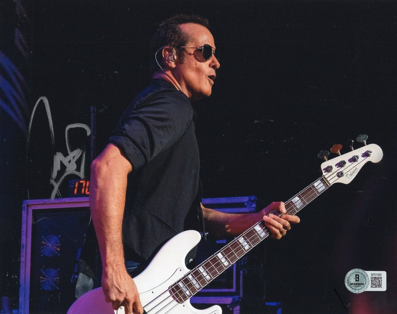 Robert DeLeo Stone Temple Pilots STP Signed 8x10 Photo w/Beckett COA BP01565