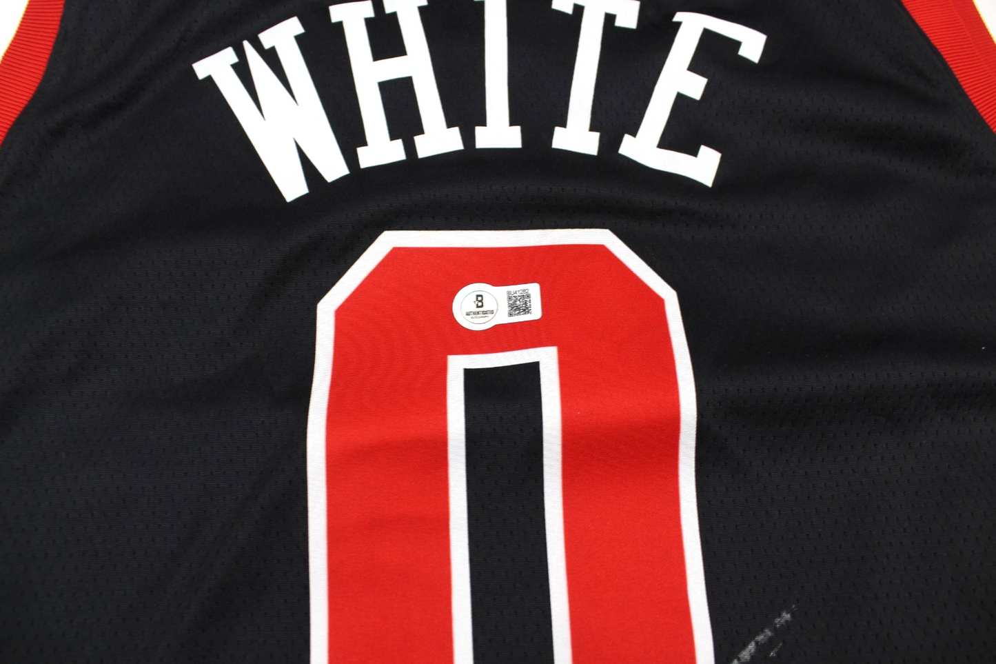 Coby White Signed Chicago Bulls Brand New XL Jersey W/Beckett BAS COA BU41282