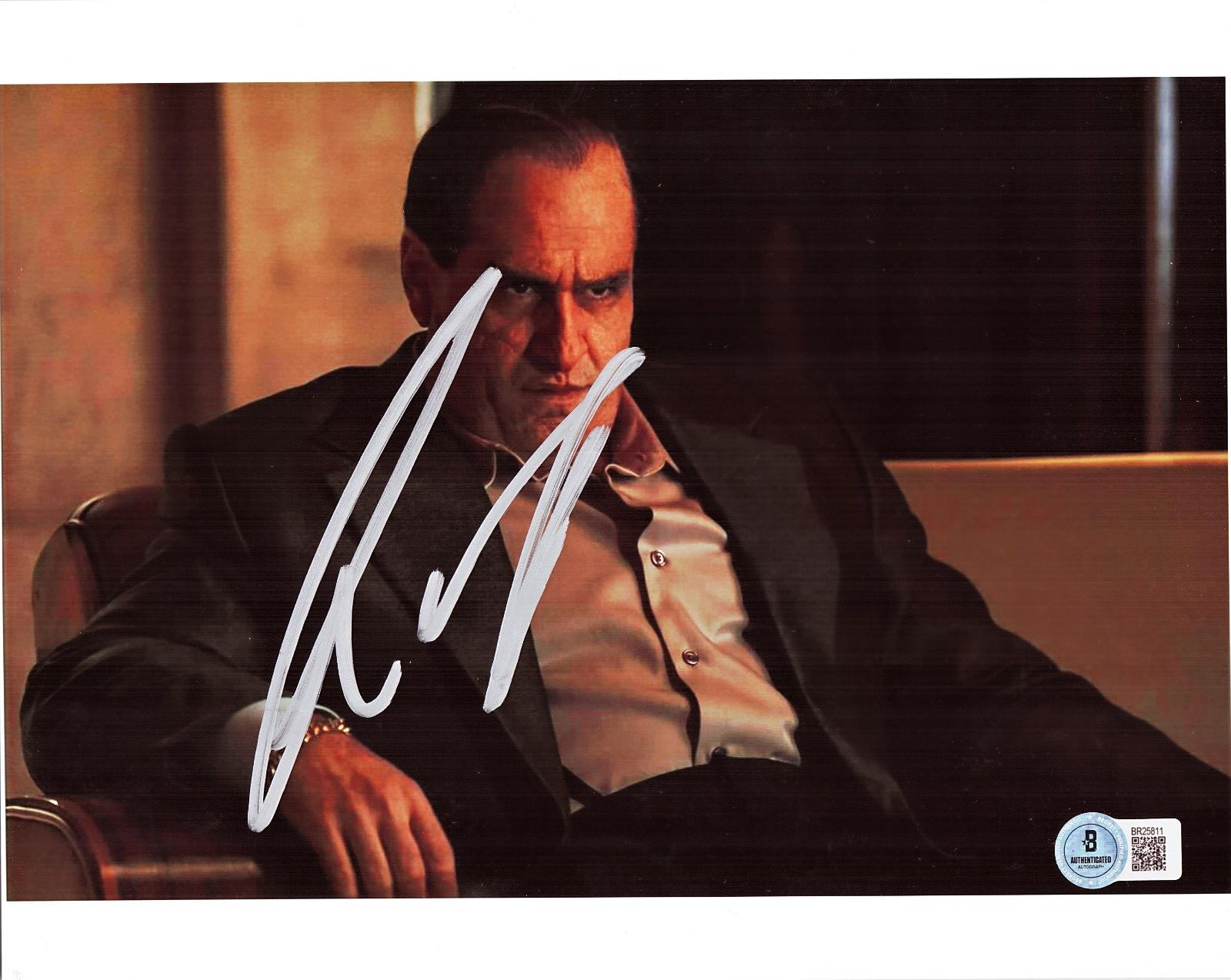 Colin Farrell Signed The Penguin 8x10 Photo w/Beckett COA BAS BR25811