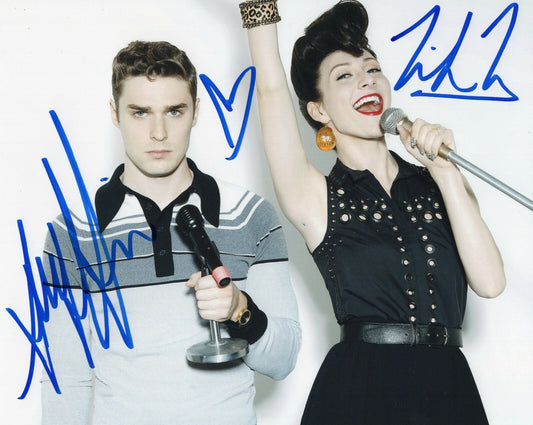 Amy Noonan Nick Noonan Signed 8x10 Photo w/COA  Karmin Acapella 
