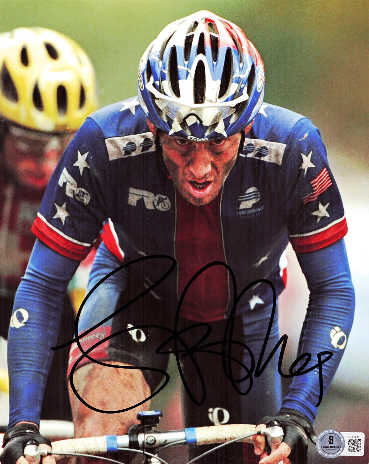 Lance Armstrong Signed 8x10 Tour De France Photo W/Beckett BAS LOA AE38966