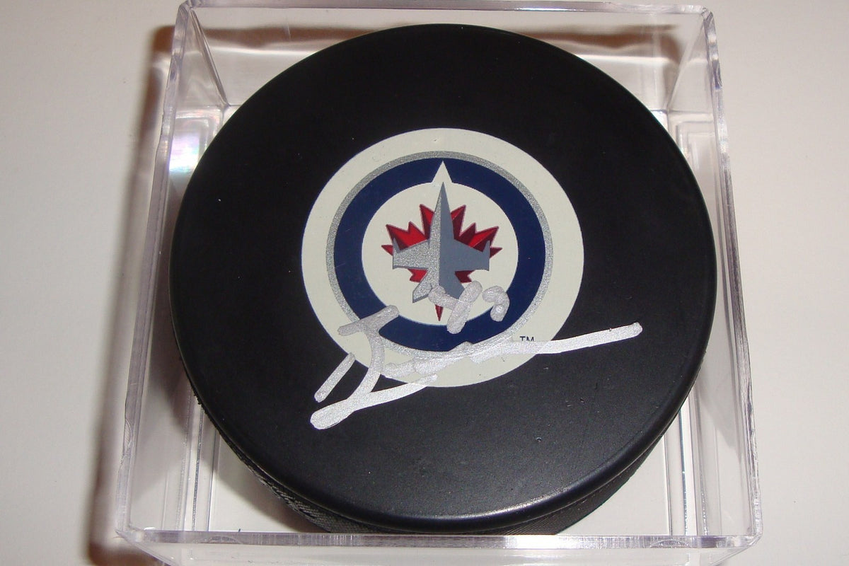 Ben Maxwell Signed Puck w/COA Winnipeg Jets Autograph Souvenir 2011