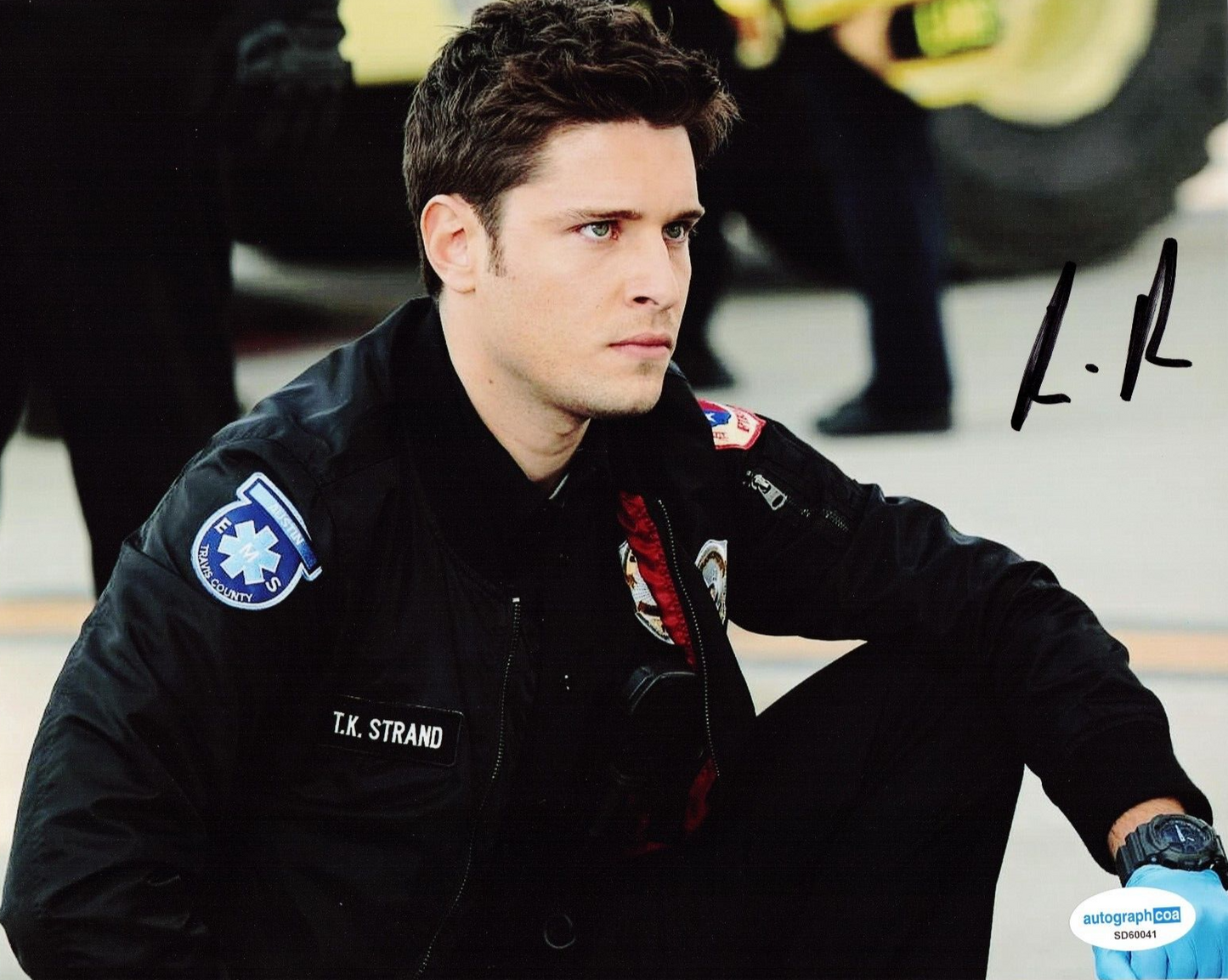 Ronen Rubinstein T.K. Strand 9-1-1-: Lone Star Signed 8x10 Photo w/ACOA SD60041