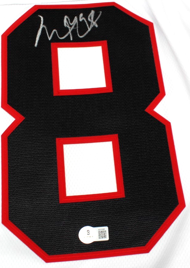 Connor Bedard Signed Chicago Blackhawks Hockey Jersey w/Beckett COA AE37095