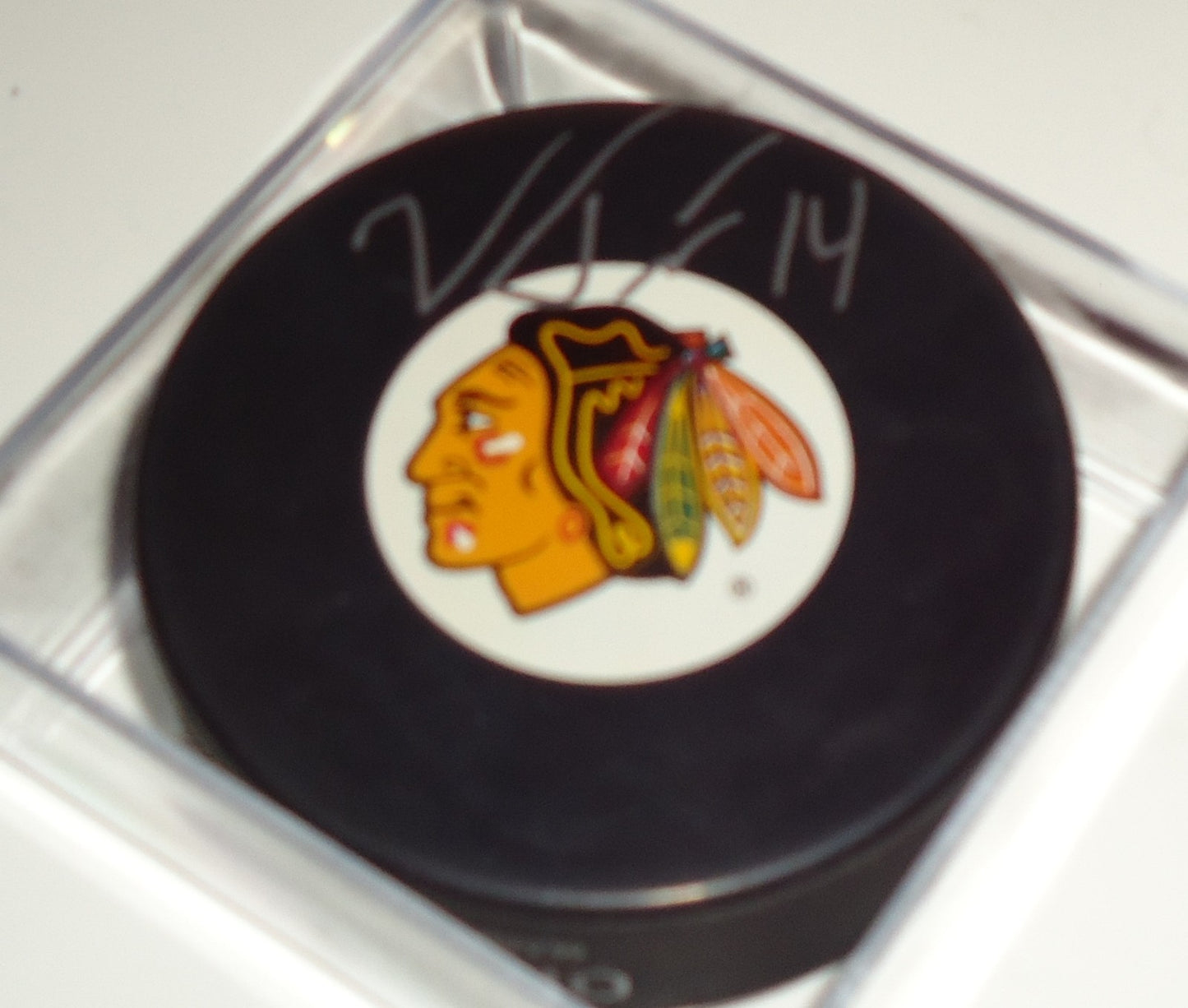 Viktor Tikhonov signed 15-16 Chicago Blackhawks souvenir hockey puck w/coa #14