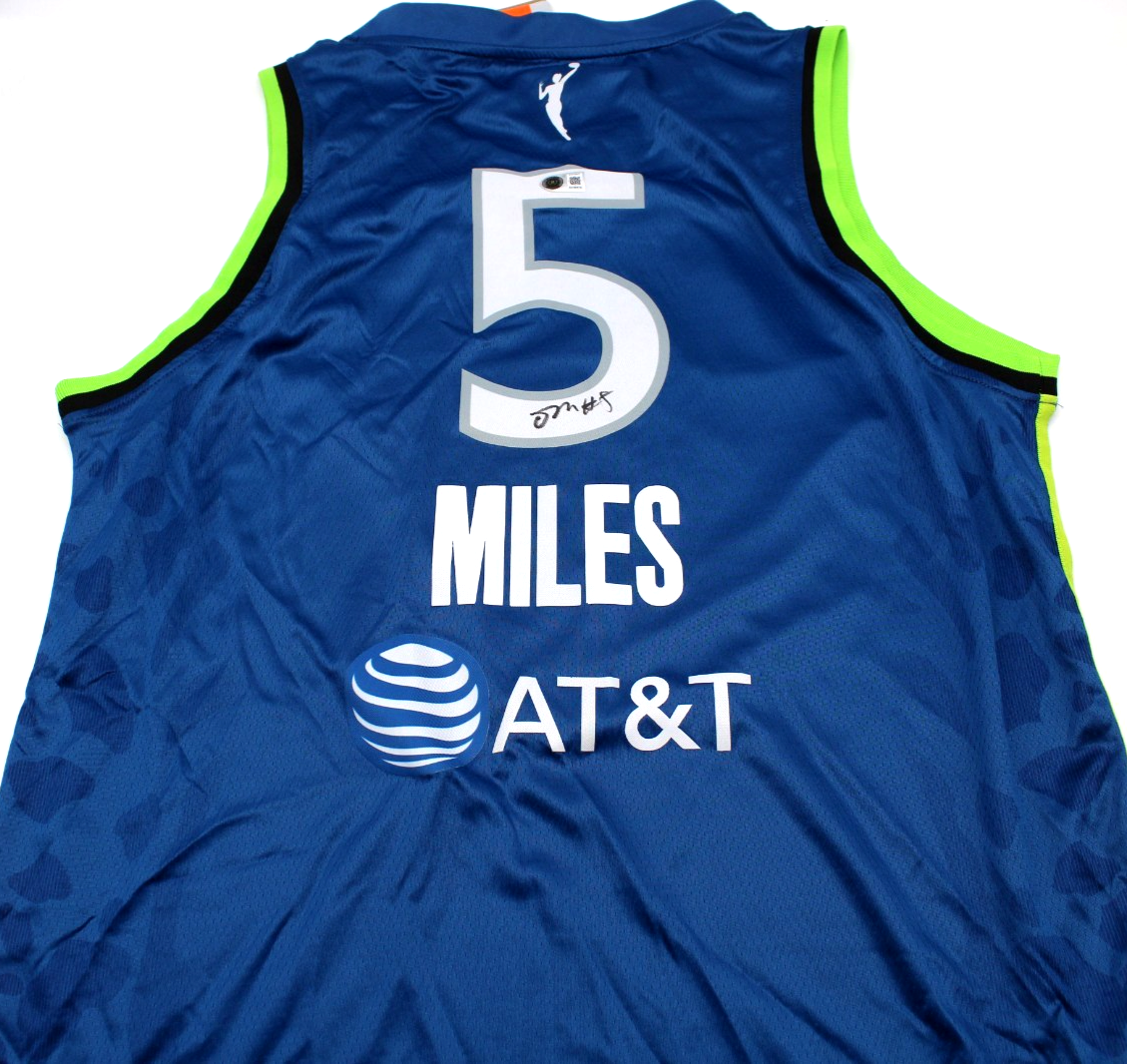 Olivia Miles Signed Minnesota Lynx Large Jersey W/Beckett BAS COA BY018637