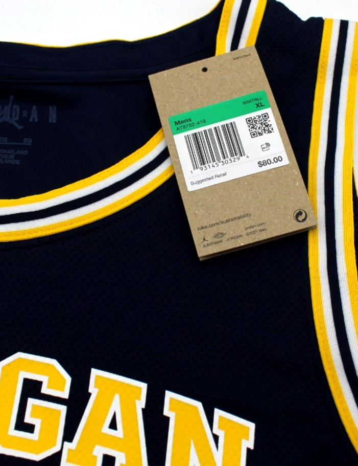 Dusty May Michigan Wolverines Signed Basketball Jersey w/Beckett COA BW54152