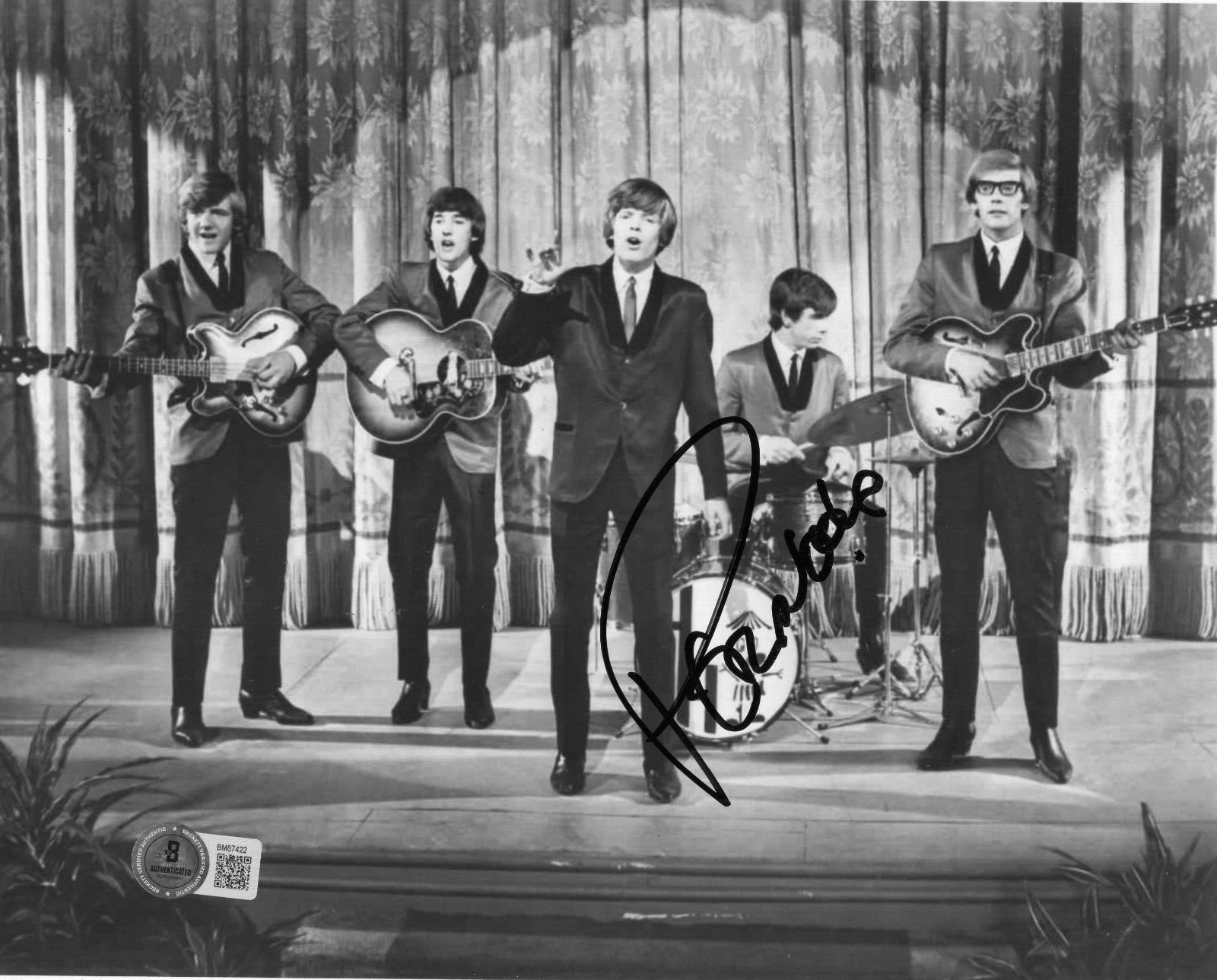 Peter Noone Herman's Hermits Rock n Roll Signed 8x10 Photo w/Beckett COA BM87422