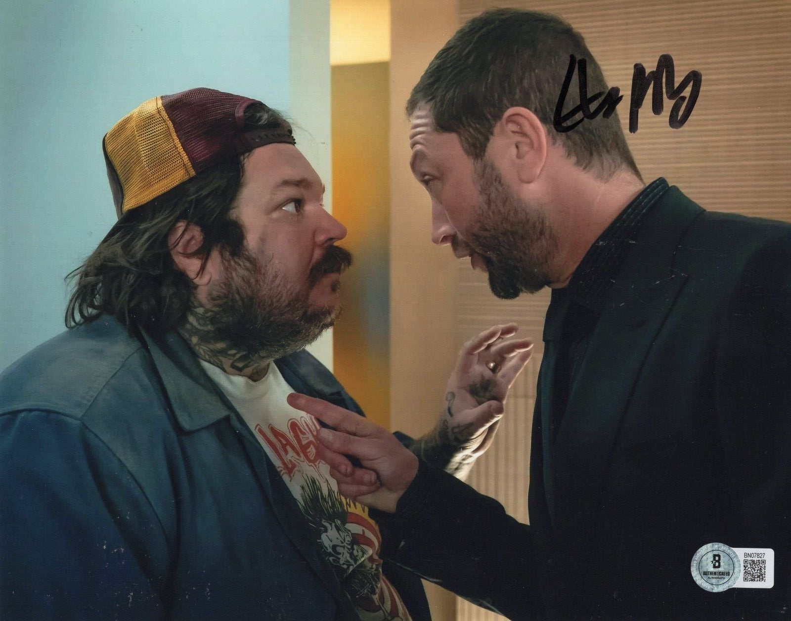 Ebon Moss Bachrach Cousin Ritchie Bear TV Signed 8x10 Photo w/Beckett BN07827