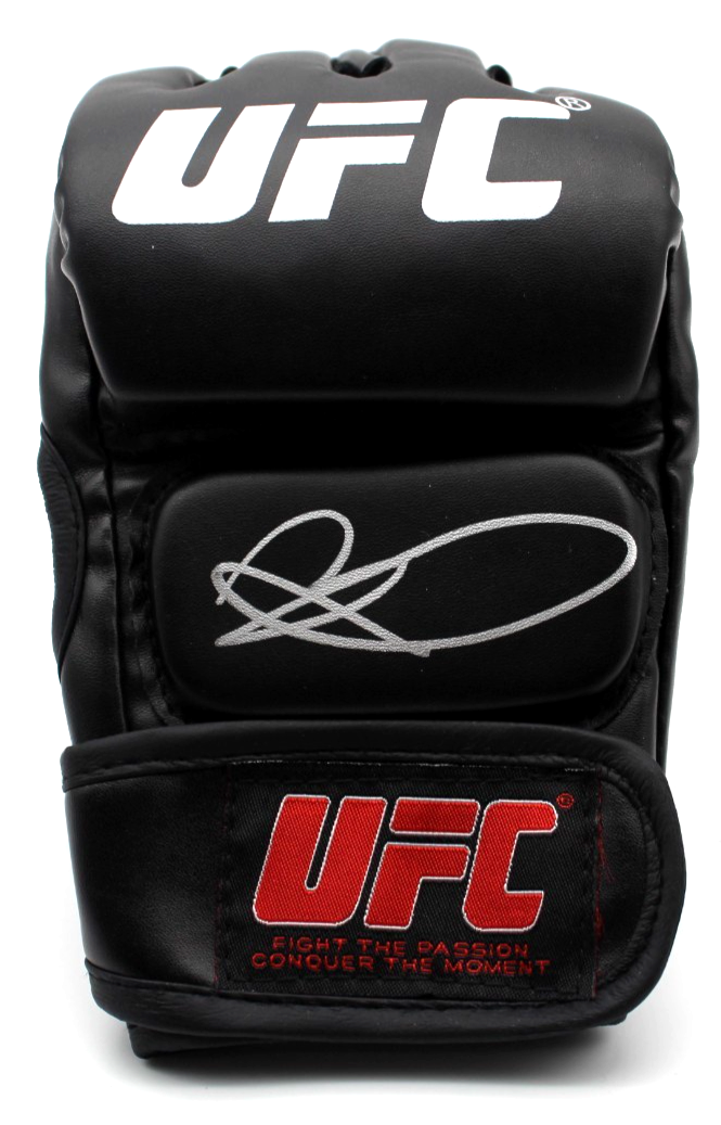 Beneil Dariush Signed UFC Training Glove MMA w/Beckett COA BAS BT56282