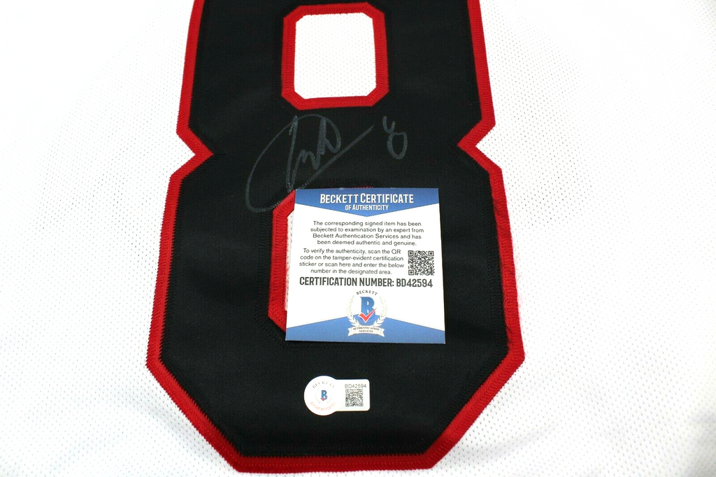 Dominik Kubalik Signed Chicago Blackhawks Jersey Size Med w/Beckett COA BD42594