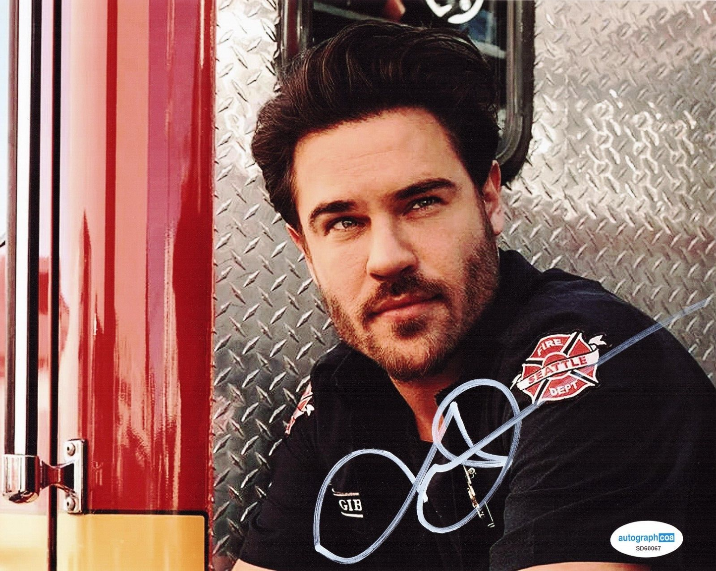 Grey Damon Station 19 TV Show Jack Gibson Signed 8x10 Photo w/ACOA SD60067