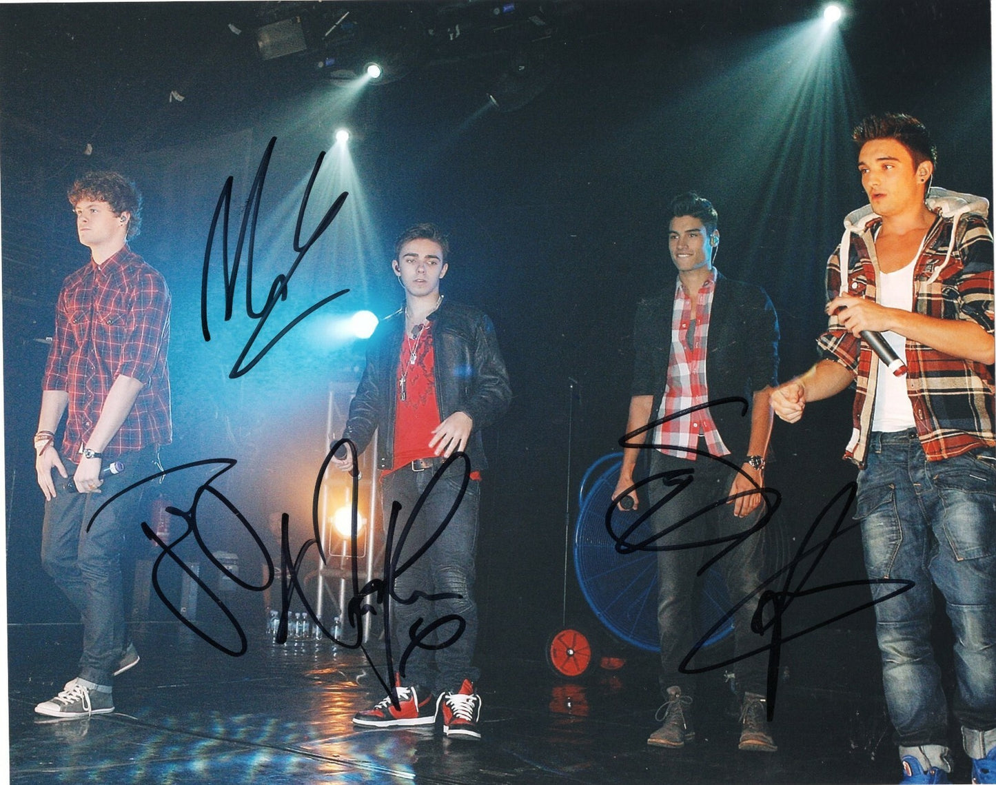 Group Signed 8x10 Photo w/COA U.K. Band All Time Low Heart Vacancy #3