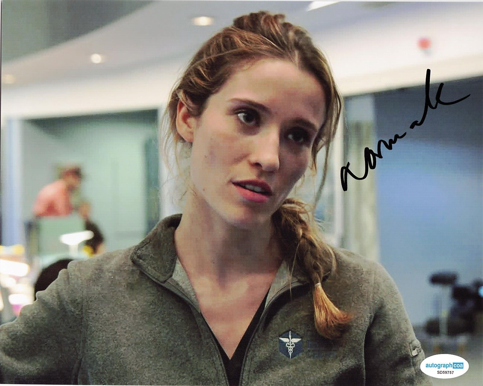 Norma Kuhling Chicago Med TV Show Ava Bekker Signed 8x10 Photo w/ACOA SD59757