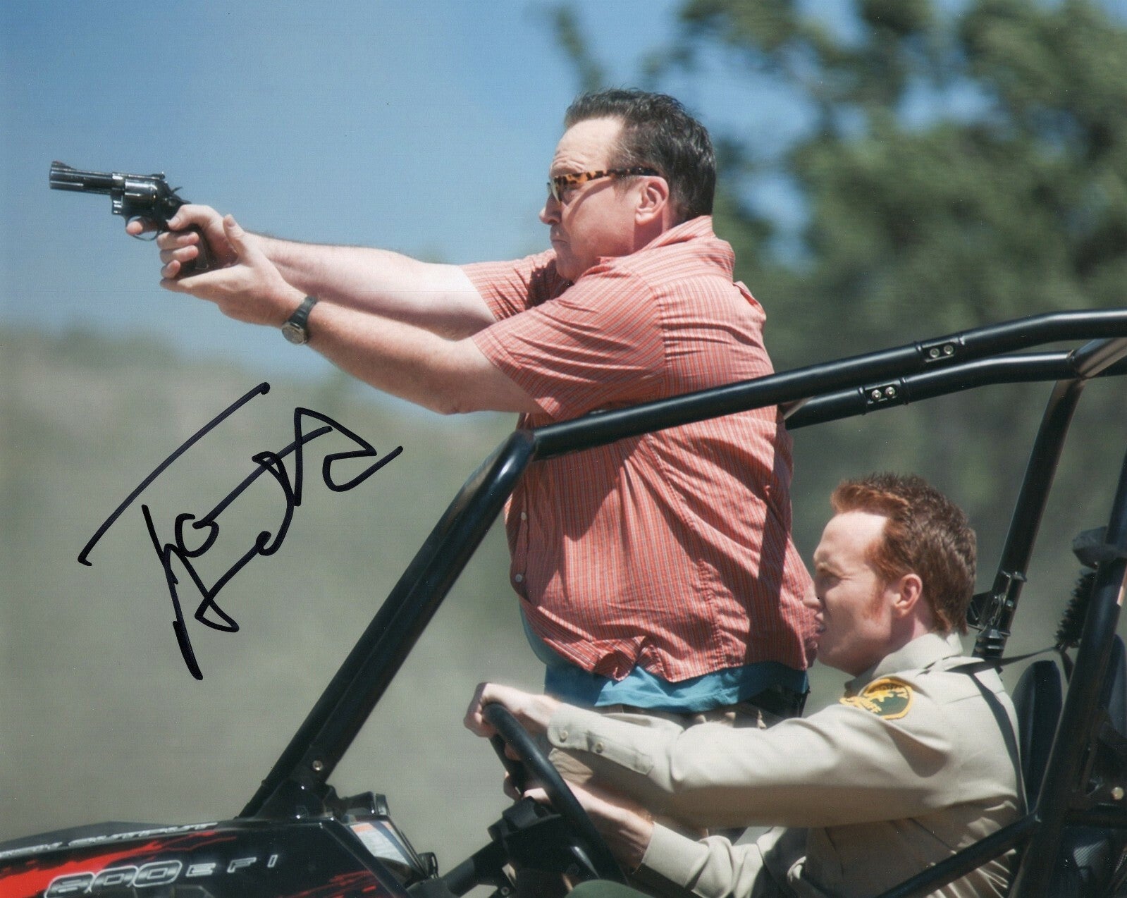 Tom Arnold Signed Hit And Run Randy Anderson 8x10 Photo w/COA 
